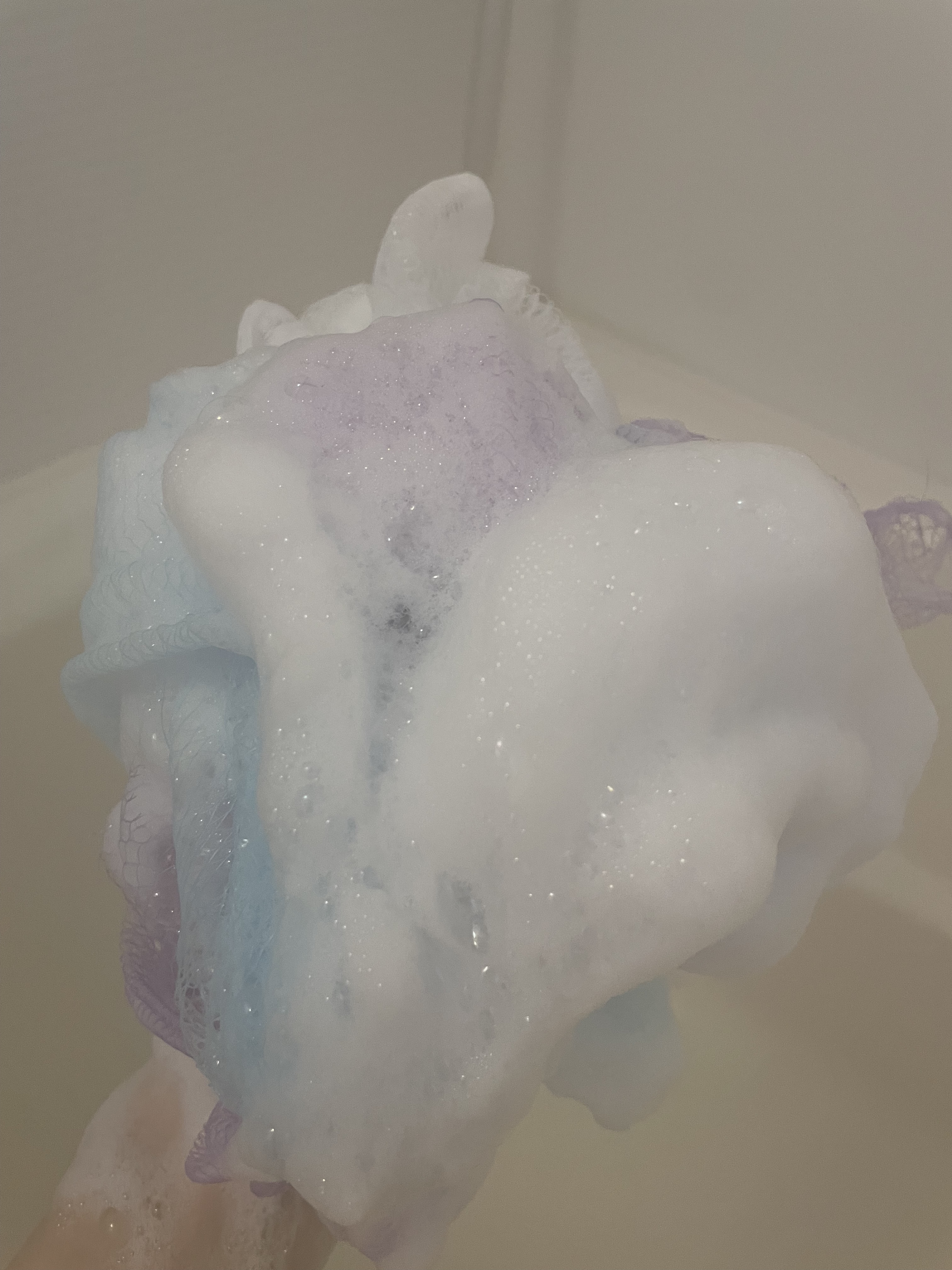 ダヴ ふわとろクリーミースクラブ ザクロ＆シアバター/ダヴ/ボディスクラブを使ったクチコミ（2枚目）