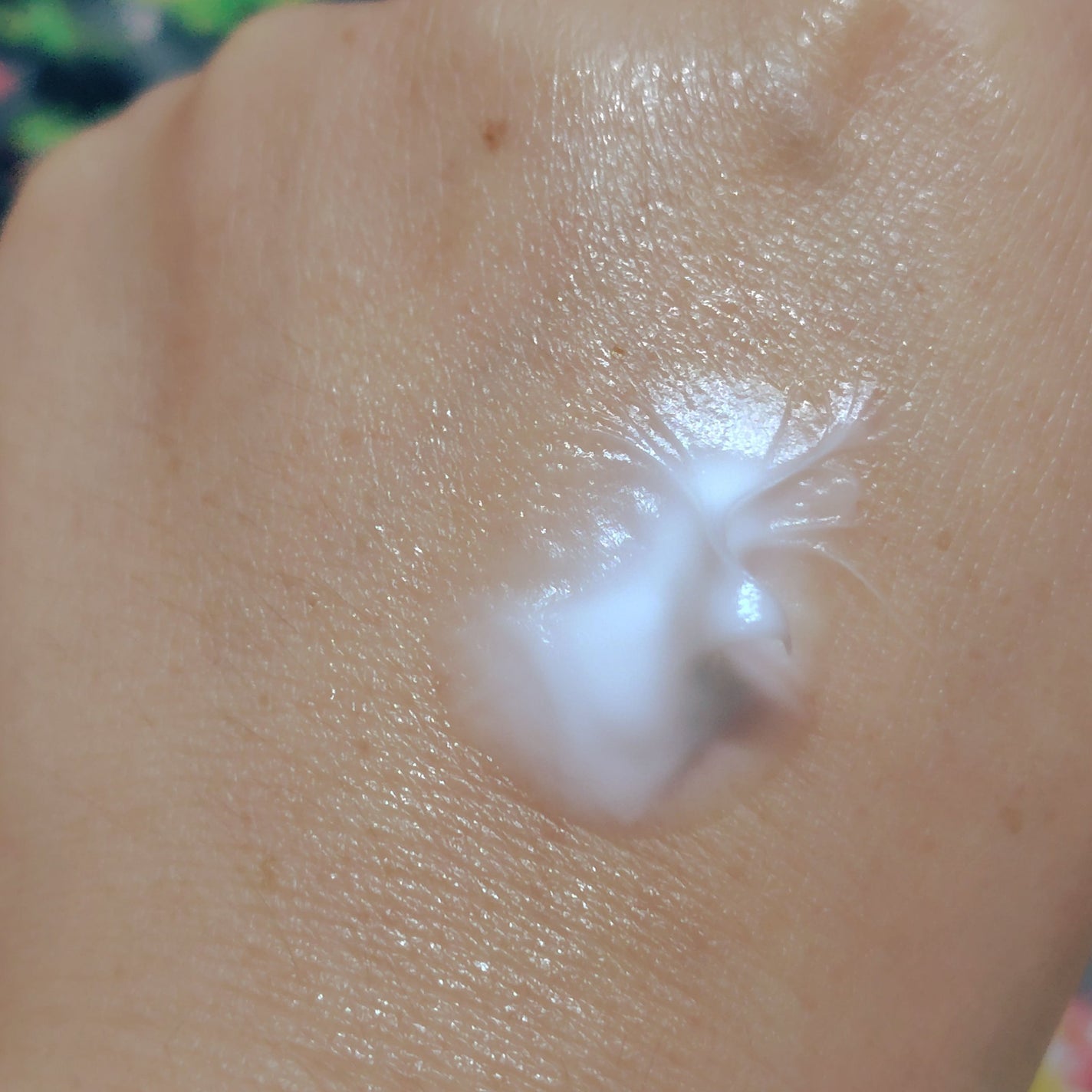 グリーンティー セラミド バリア クリーム/innisfree/フェイスクリームを使ったクチコミ(4枚目)