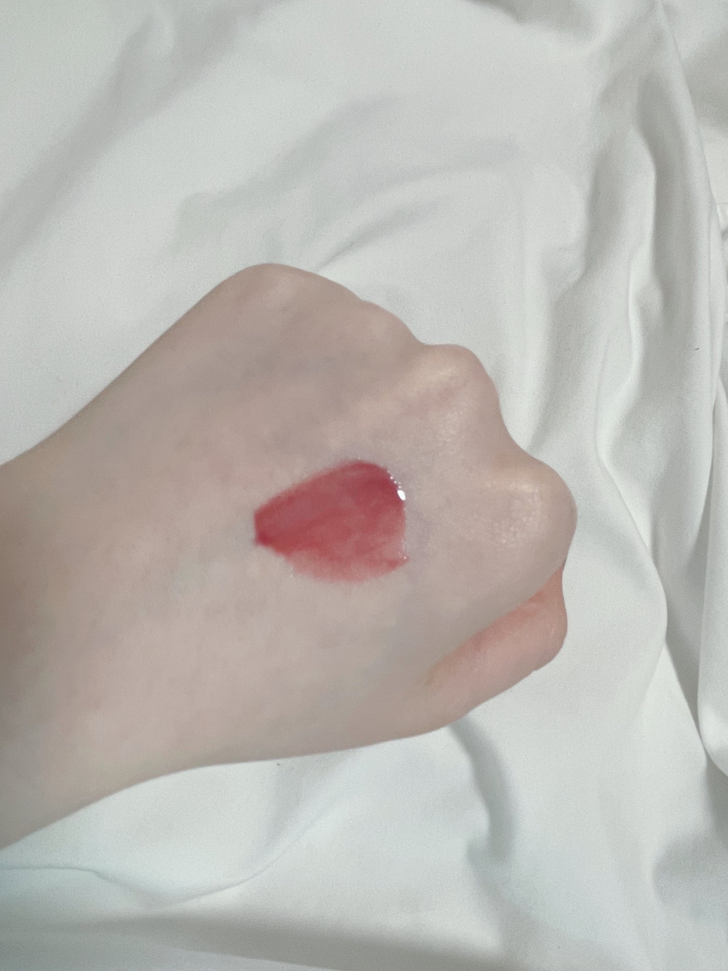 アンドバイロムアンド グラッシーボムティント/&nd by rom&nd/リップティントを使ったクチコミ(2枚目)