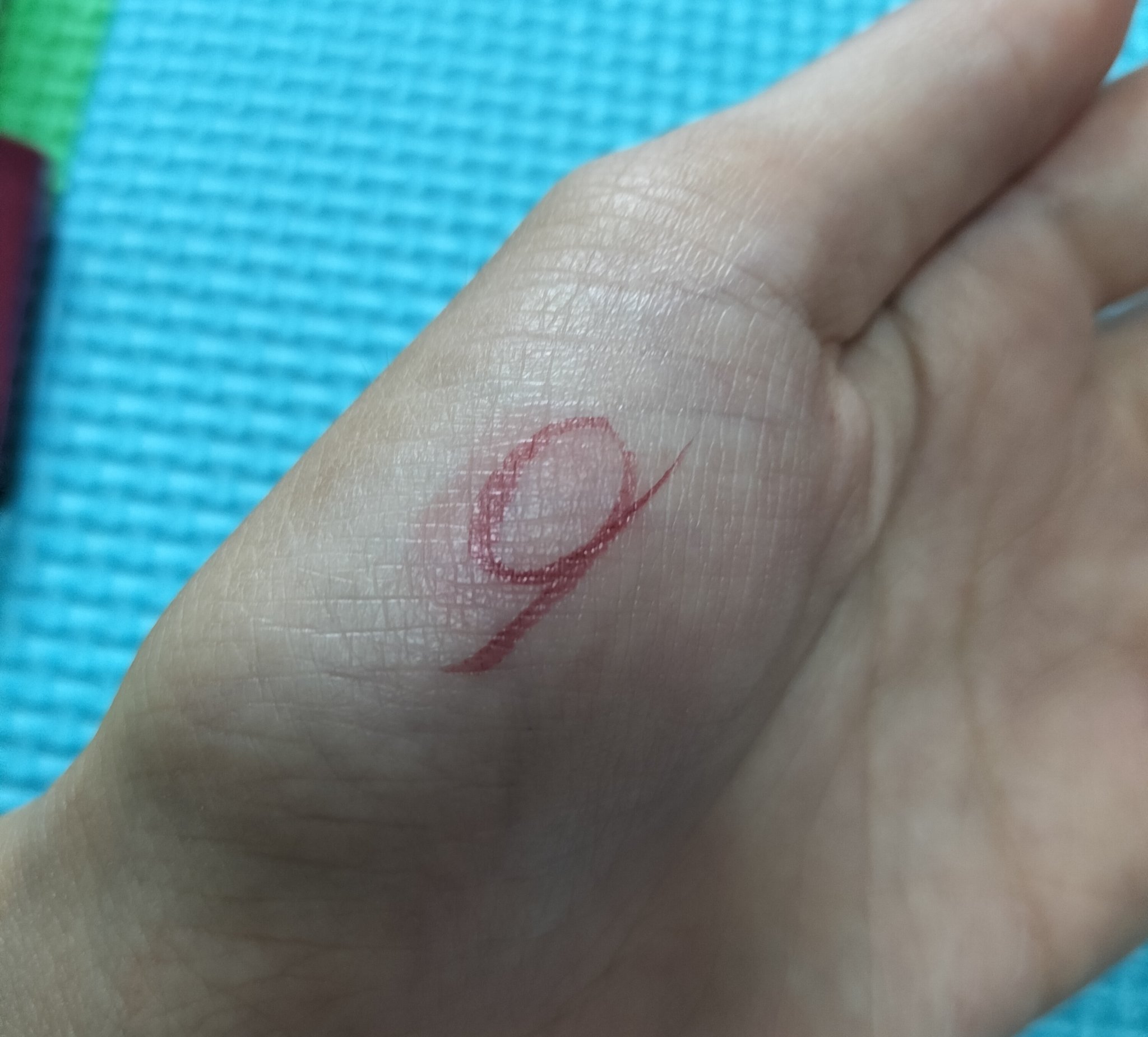 エトワルローズ アイライナーN/Étoile Rose/リキッドアイライナーを使ったクチコミ（2枚目）