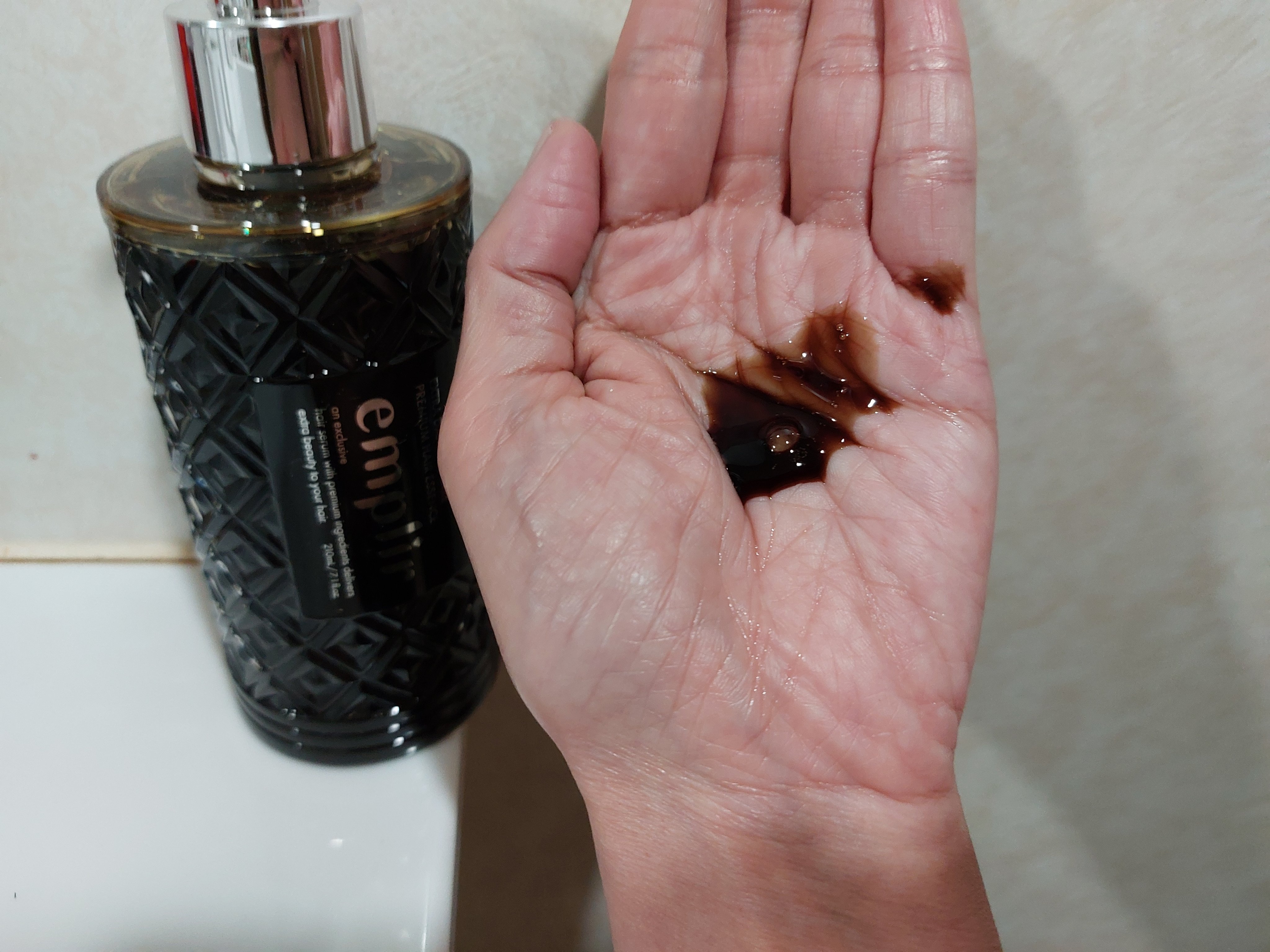 プレミアムヘアエッセンス/emplir/洗い流すヘアトリートメントを使ったクチコミ（2枚目）