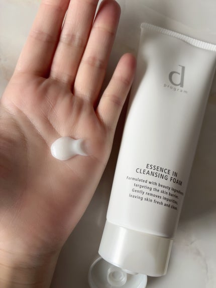 エッセンスイン クレンジングフォーム/d プログラム/洗顔フォームを使ったクチコミ(4枚目)