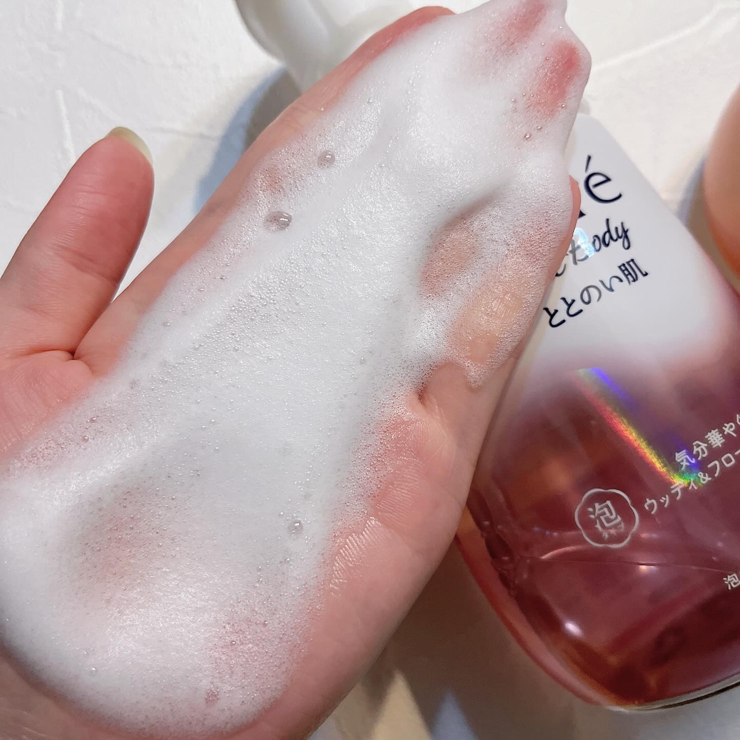 ビオレ ザ ボディ ととのい肌 フルーティ&ムスクの香り/ビオレ/ボディソープを使ったクチコミ（3枚目）