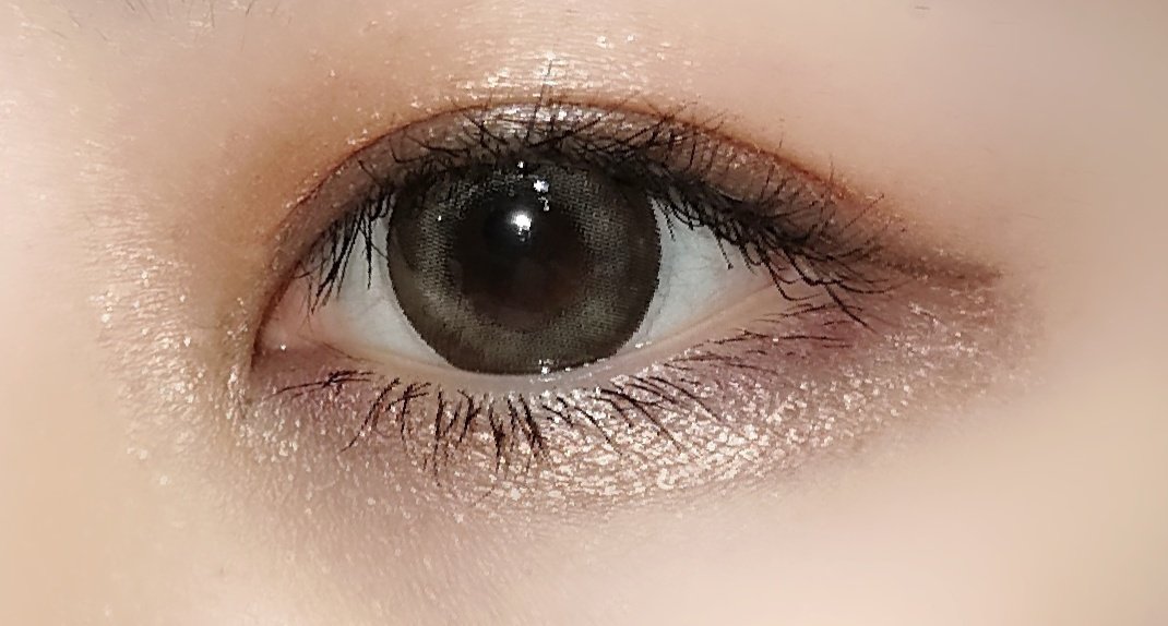 アイクローゼット
オーロラストリーム

黒目着画
白浮きしなくて想像より使いやすかったです！
馴染みの良いデザインです。