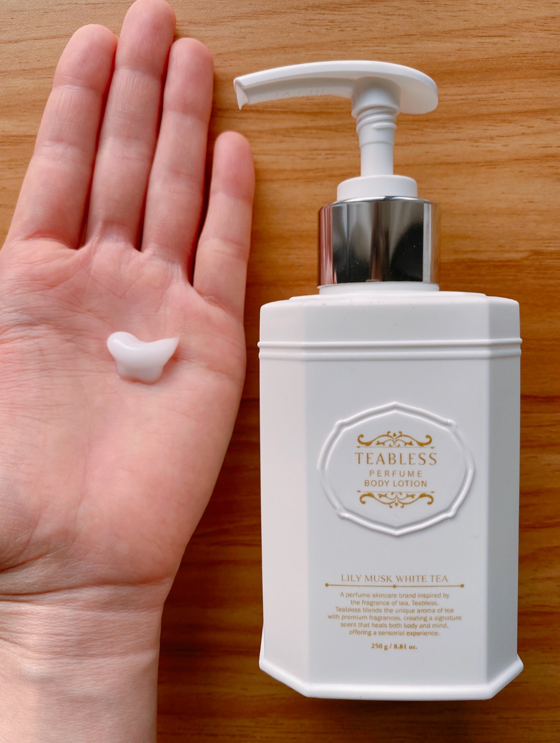パフュームボディローション リリィムスクホワイトティー/TEABLESS/ボディローションを使ったクチコミ（2枚目）