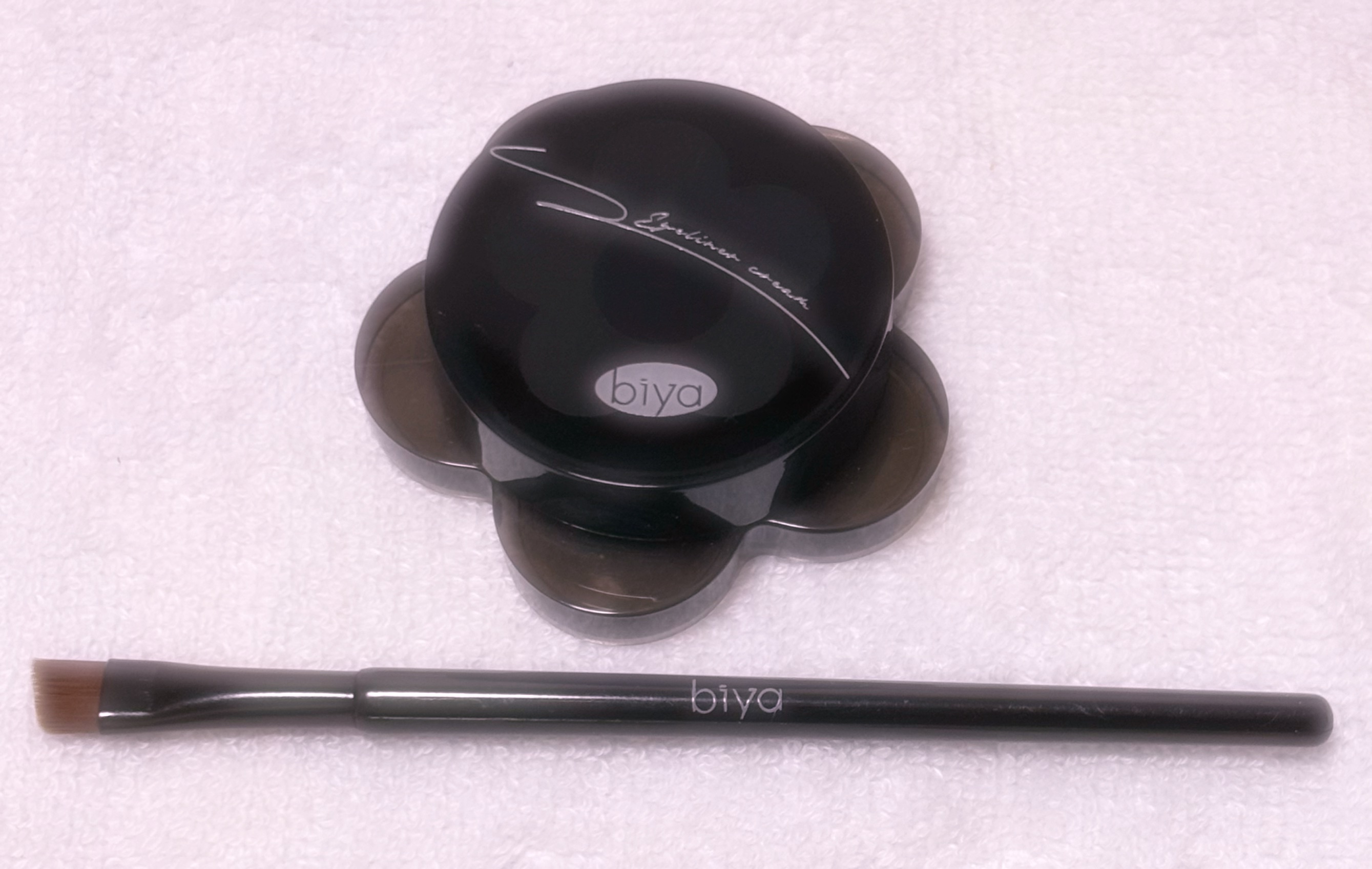 Silk like line eyeliner cream/BIYA/ジェルアイライナーを使ったクチコミ（1枚目）