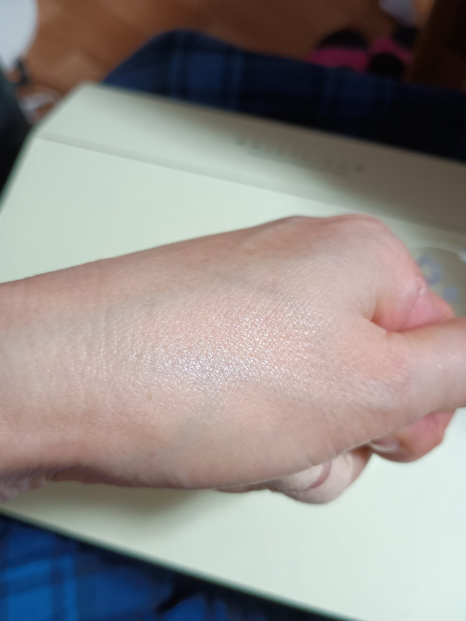 バニラコ　シルキーグロウハイライター BE01 チュチュ/BANILA CO/パウダーハイライトを使ったクチコミ（2枚目）