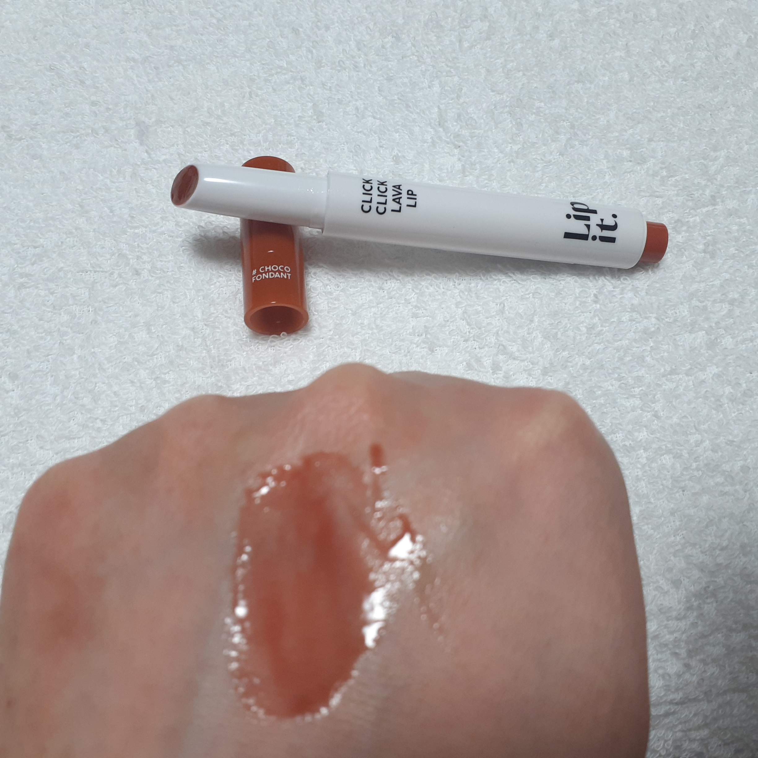 クリッククリック ラバリップ/Lipit./口紅を使ったクチコミ（3枚目）