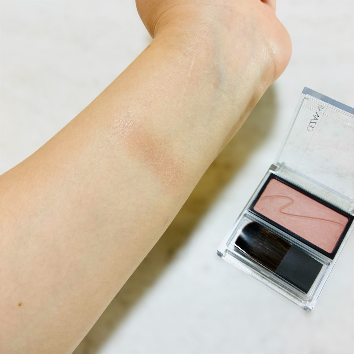 チークブラッシュ/CEZANNE/パウダーチークを使ったクチコミ（2枚目）