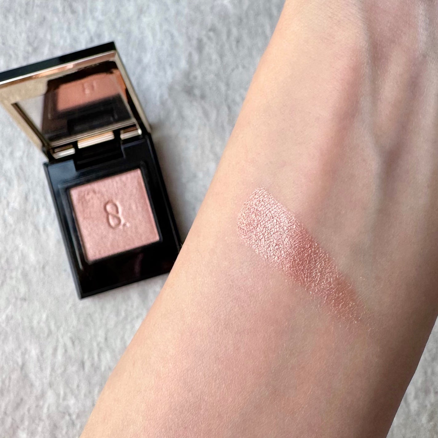 モノ ルック アイズ/SUQQU/単色アイシャドウを使ったクチコミ(2枚目)