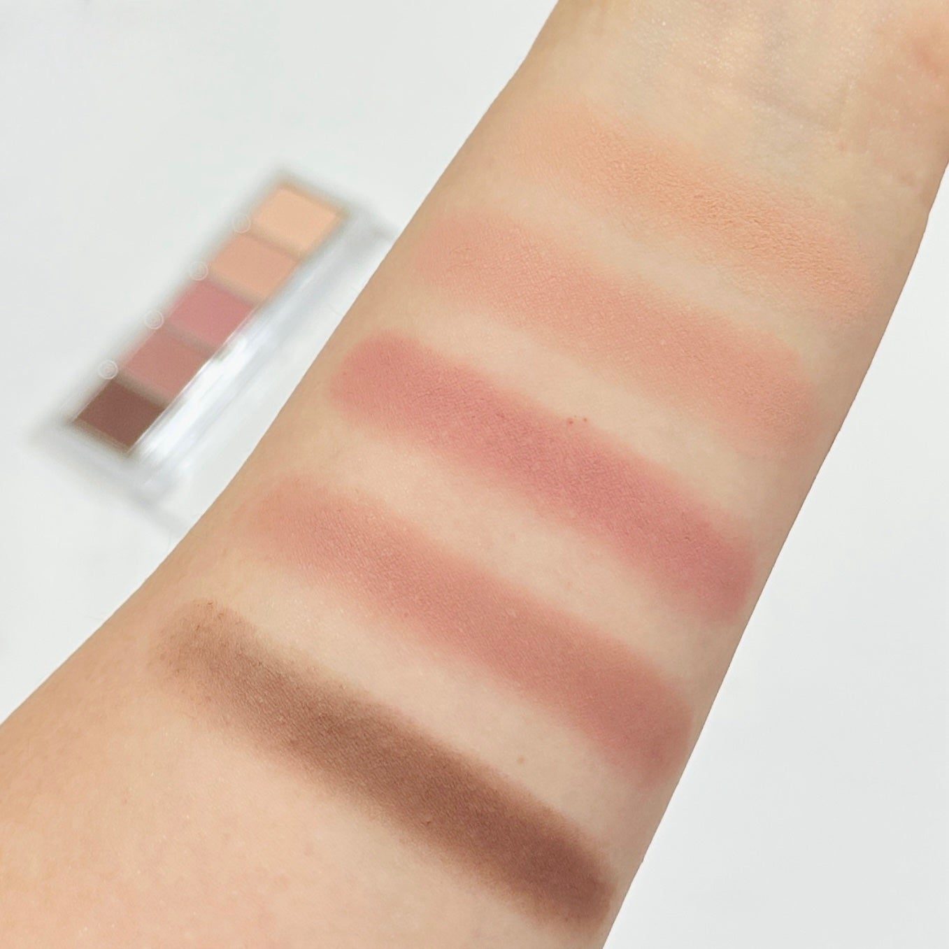 リターントゥーベーシックシャドウパレット/ABOUT TONE/アイシャドウパレットを使ったクチコミ(7枚目)