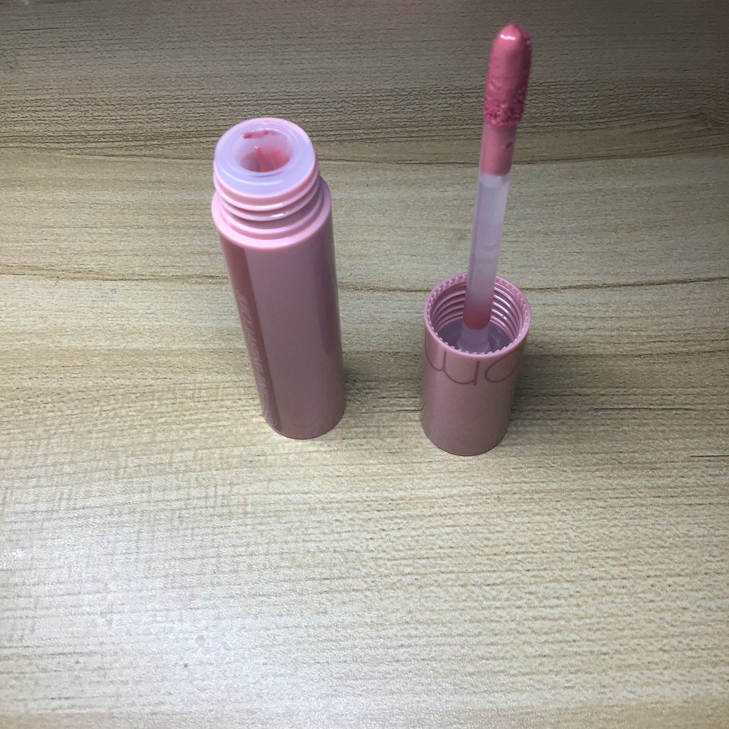 ジューシーラスティングティント/rom&nd/リップティントを使ったクチコミ(3枚目)