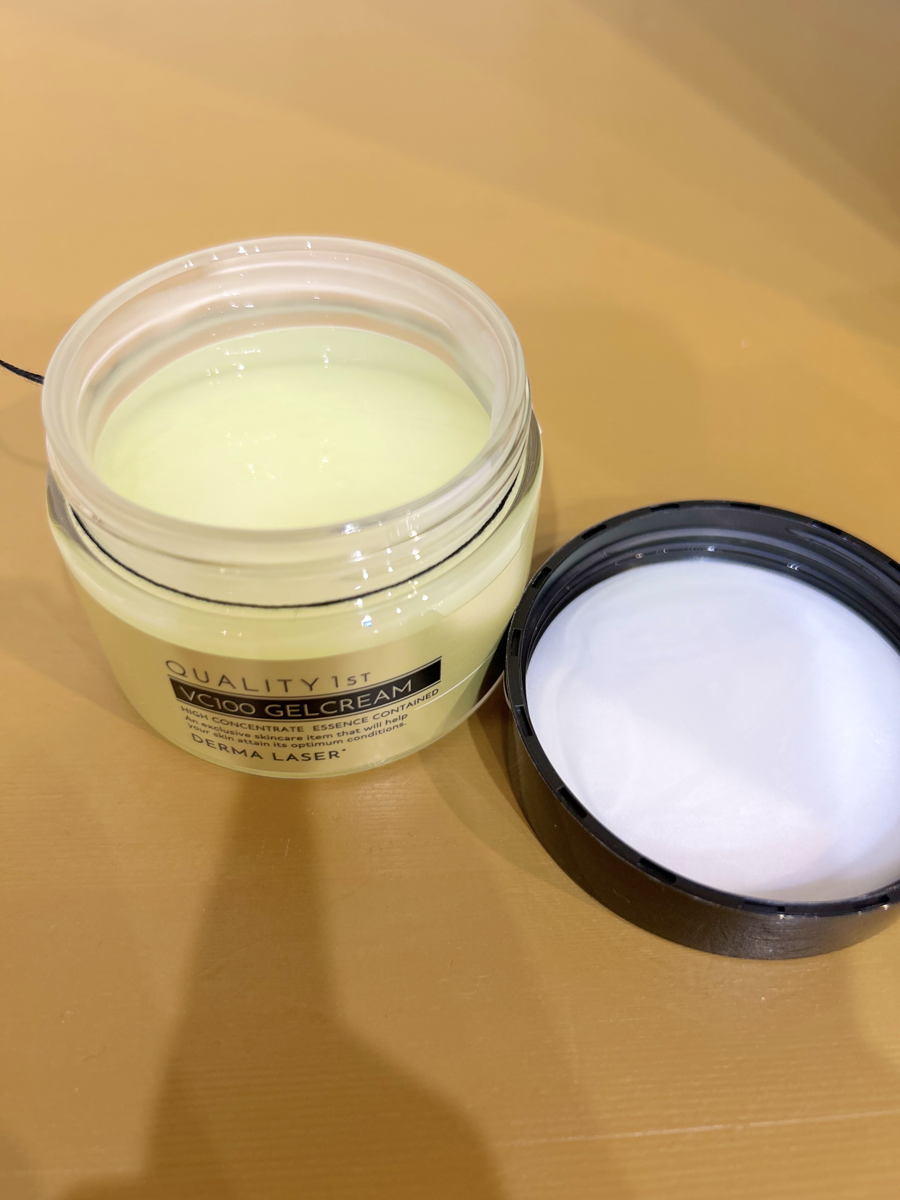ダーマレーザー スーパーVC100ジェルクリーム/クオリティファースト/フェイスクリームを使ったクチコミ（3枚目）