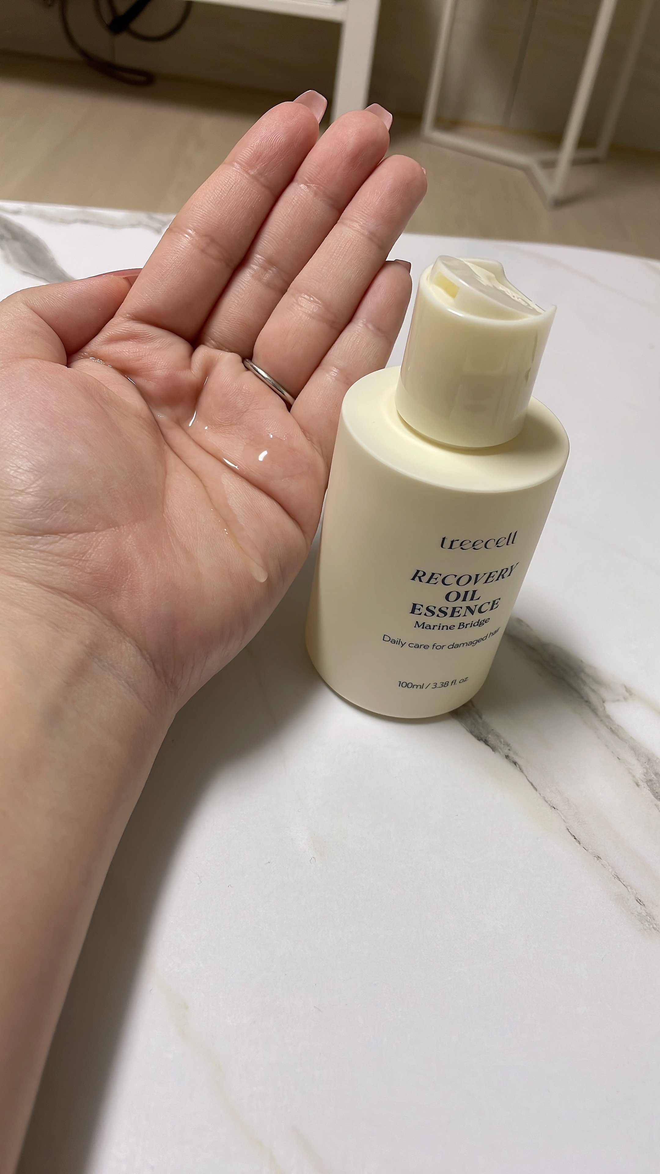 リカバリー オイルエッセンス/treecell/アウトバストリートメントを使ったクチコミ（2枚目）