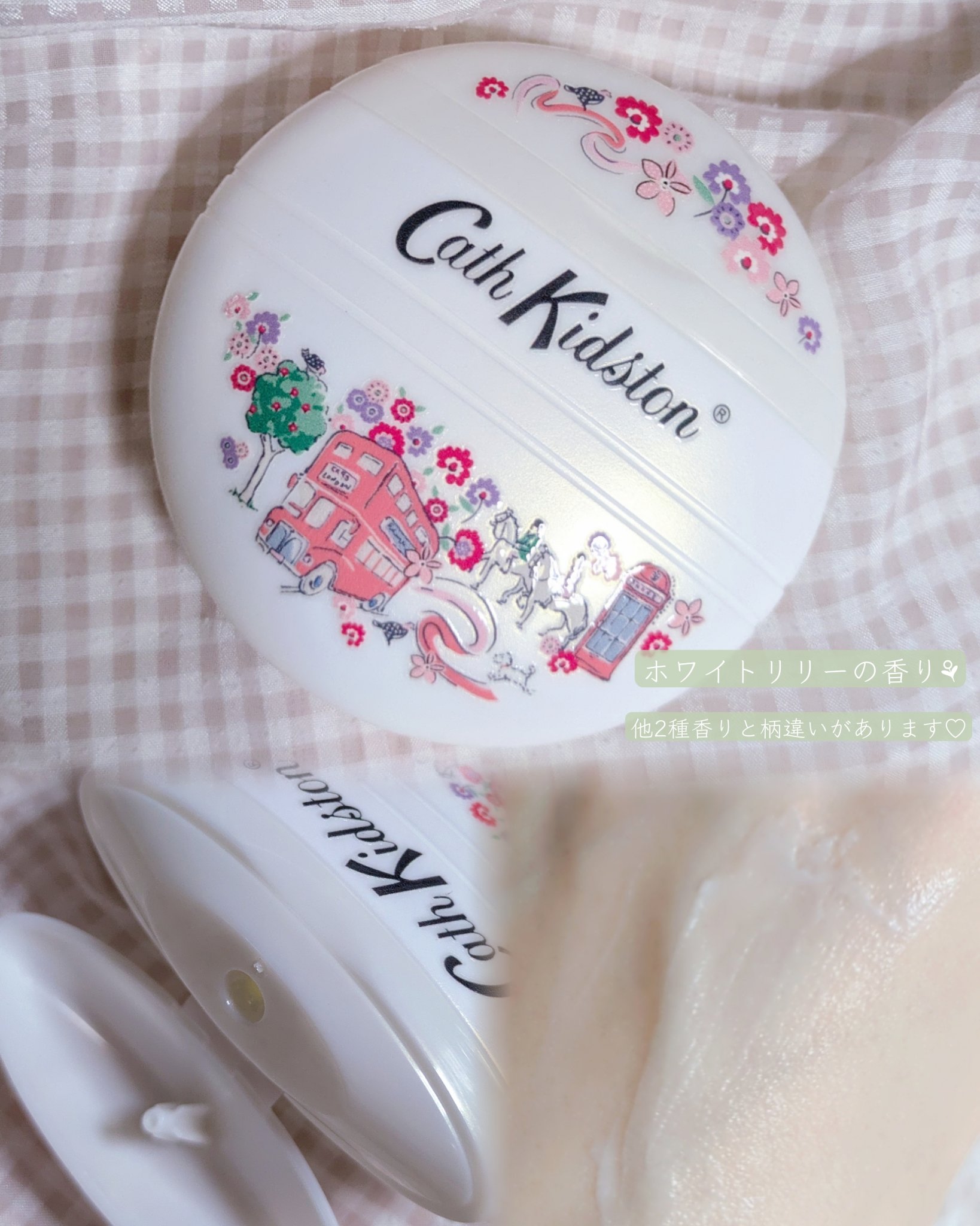 CathKidston ペブルハンドクリームのクチコミ「＼プレゼントにもおすすめ🎁୨୧.*／

୨୧CathKidston ペブルハンドクリーム୨୧
.....」（2枚目）