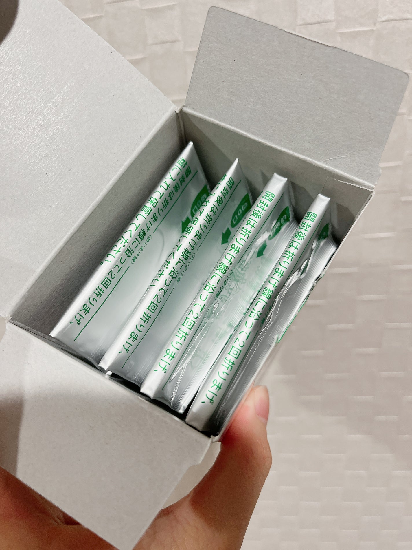 サロンパス ちょっと大きめサイズ(医薬品)/久光製薬/その他を使ったクチコミ(3枚目)