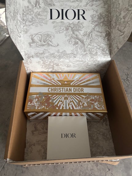 ディオールスキン フォーエヴァー グロウ ルミナイザー (ホリデー コレクション 2025 限定品)/Dior/パウダーハイライトを使ったクチコミ(3枚目)