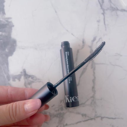 yocco on LIPS 「メイクとまつ毛ケアがこれ一本で叶う💎Kieraブルーミングアイ..」(2枚目)