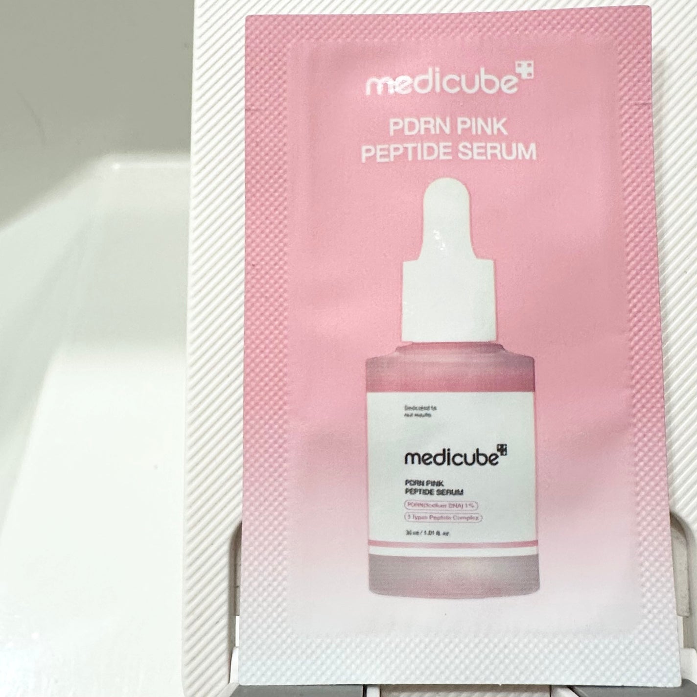 ぴな on LIPS 「今朝、顔を洗ったとき、いつもよりお肌の触り心地がいいかも😳✨っ..」(3枚目)