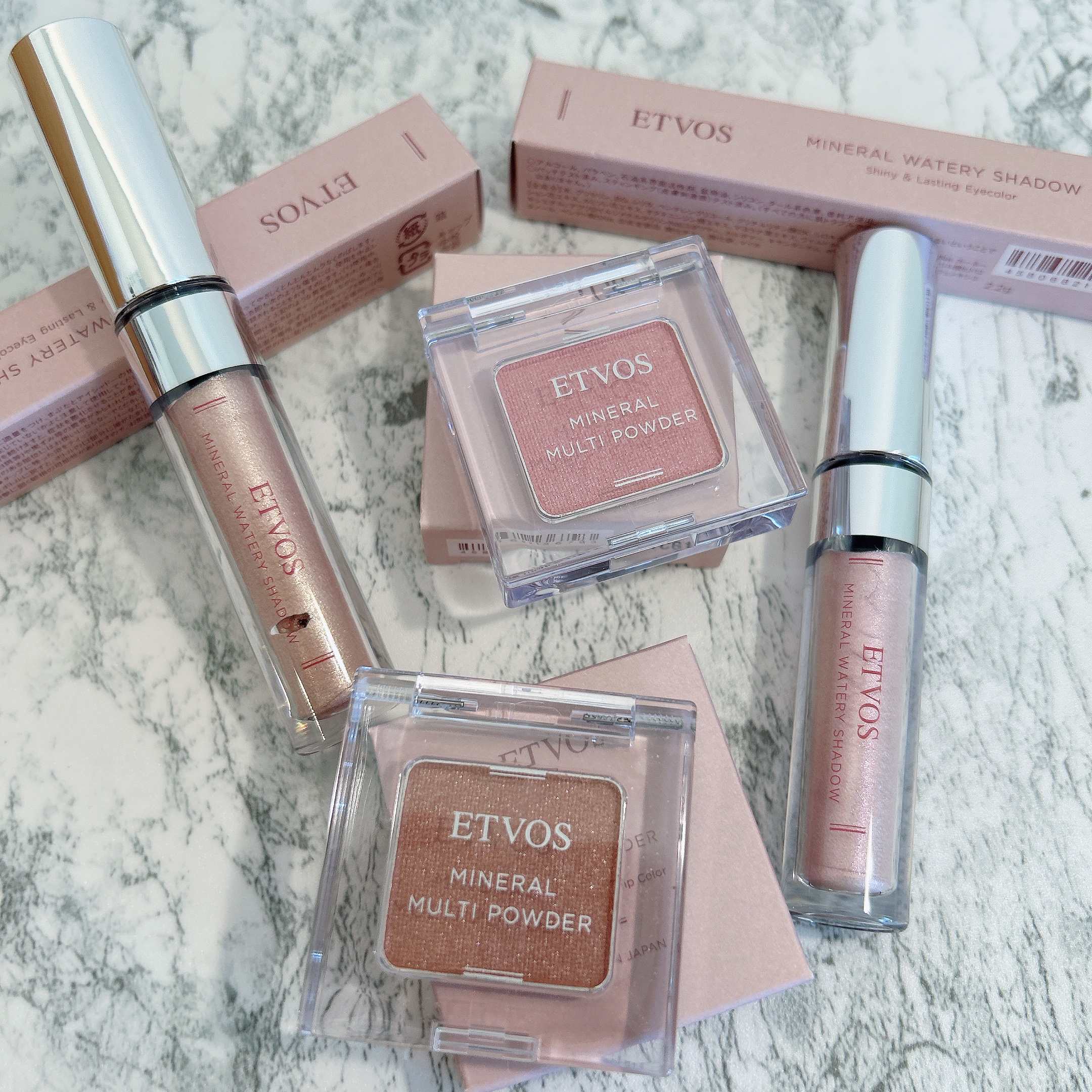 ミネラルマルチパウダー/エトヴォス/単色アイシャドウを使ったクチコミ（1枚目）