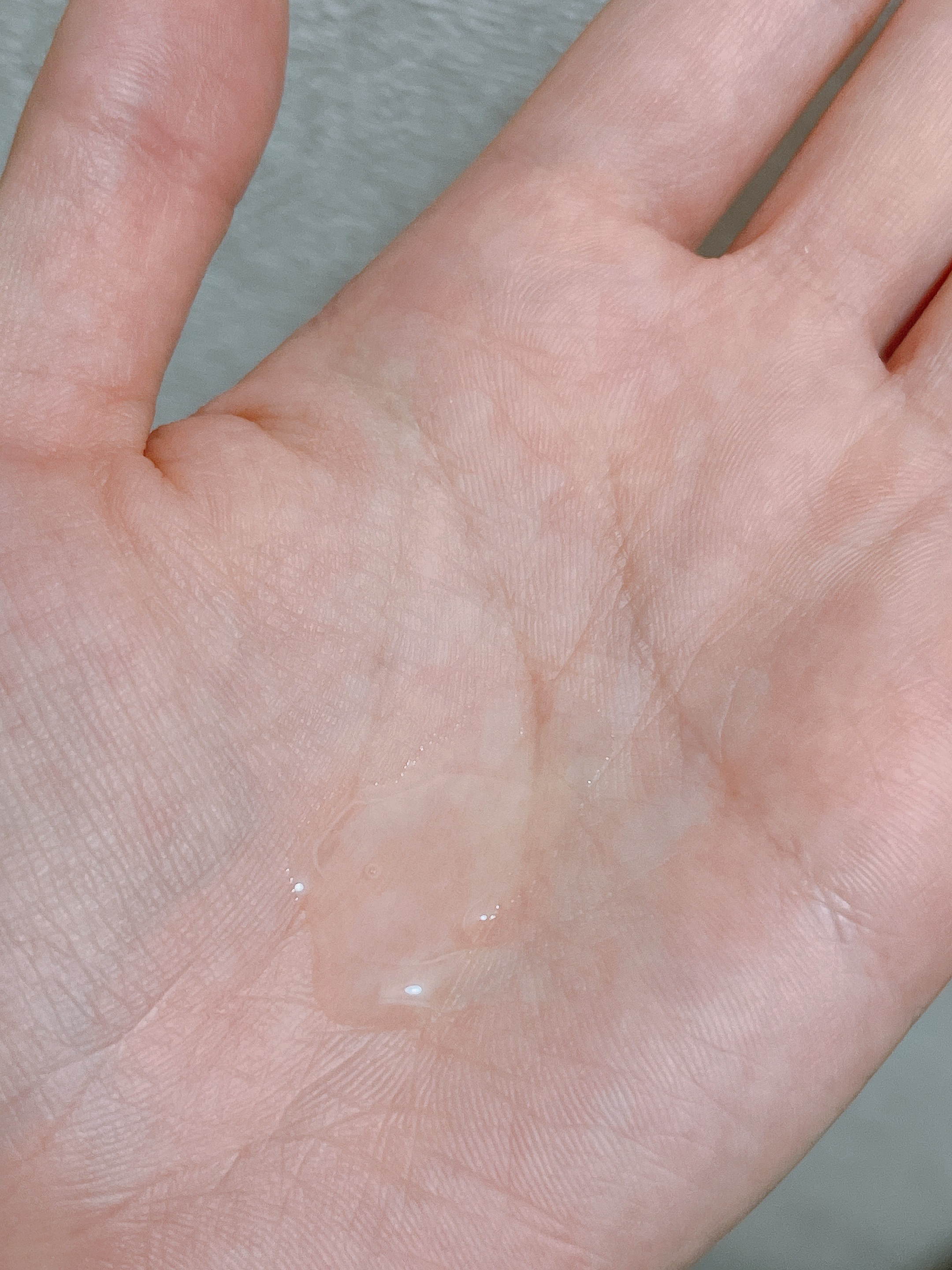 エッセンシャル プレミアム ウォータートリートメント EXスムース NewJeans×MURAKAMI スペシャルデザイン/エッセンシャル/アウトバストリートメントを使ったクチコミ（3枚目）