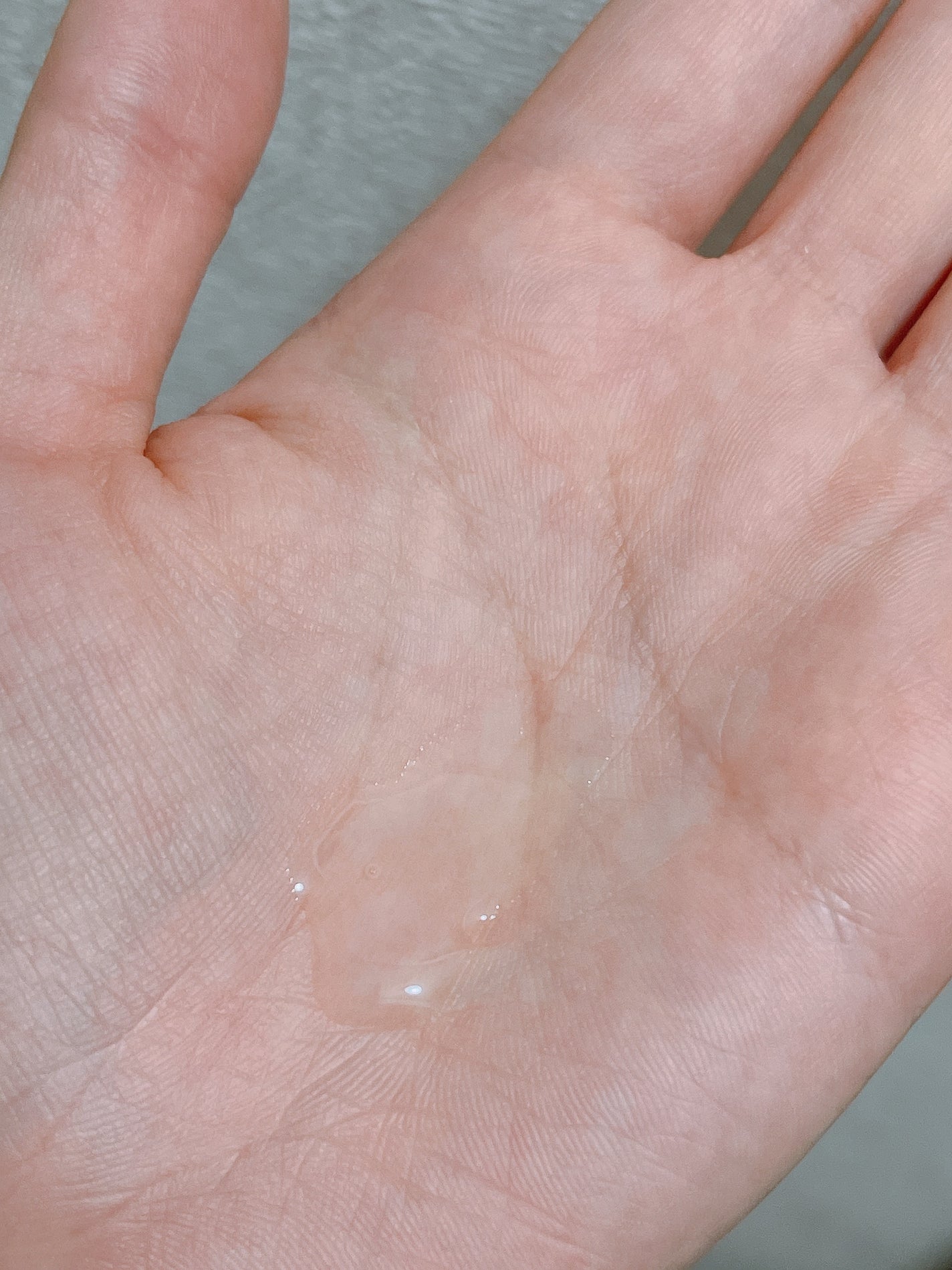 エッセンシャル プレミアム ウォータートリートメント EXスムース/エッセンシャル/アウトバストリートメントを使ったクチコミ(3枚目)