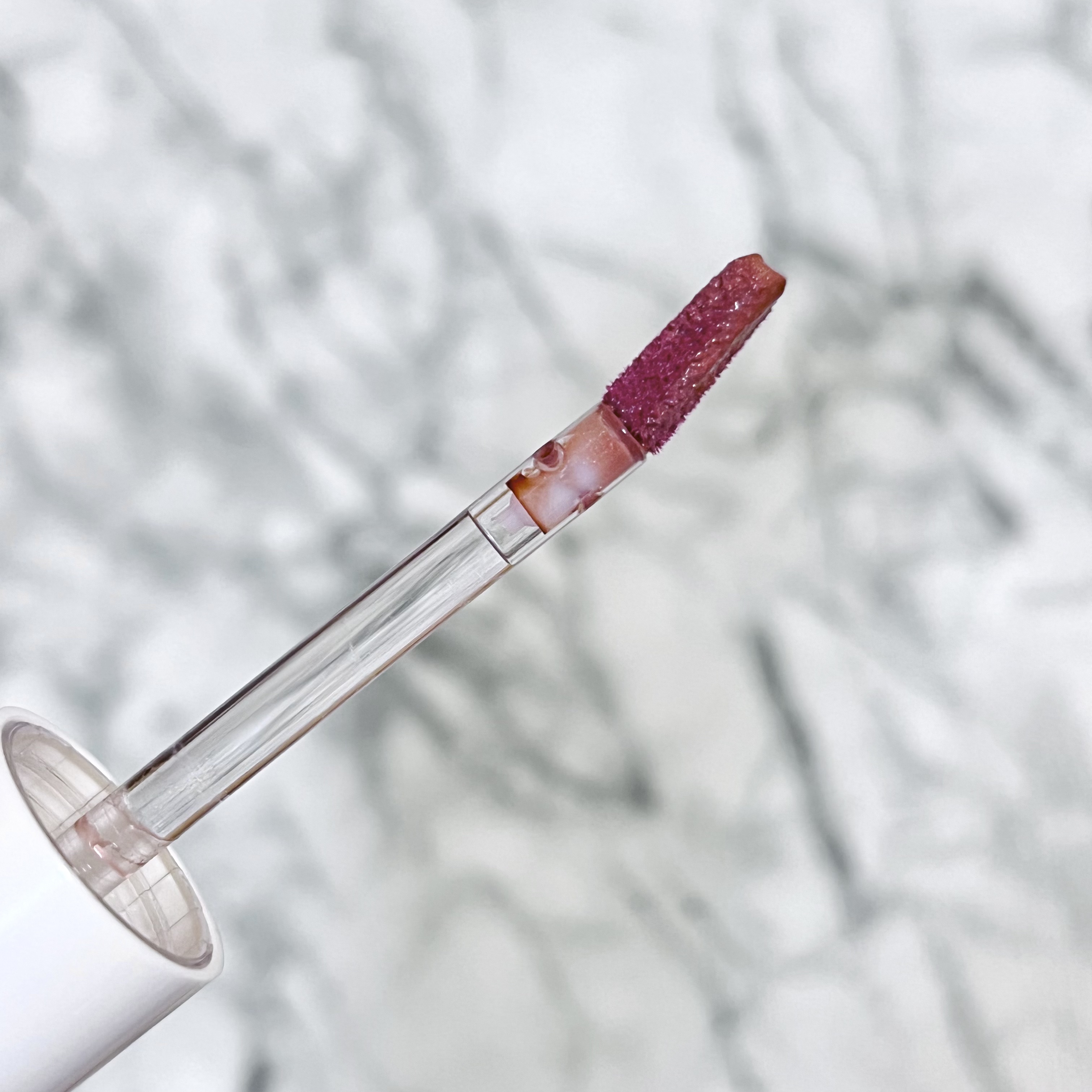 アップトゥーミー　ハグマイリップ　カラーロックプランパー/up2me/リッププランパーを使ったクチコミ（3枚目）