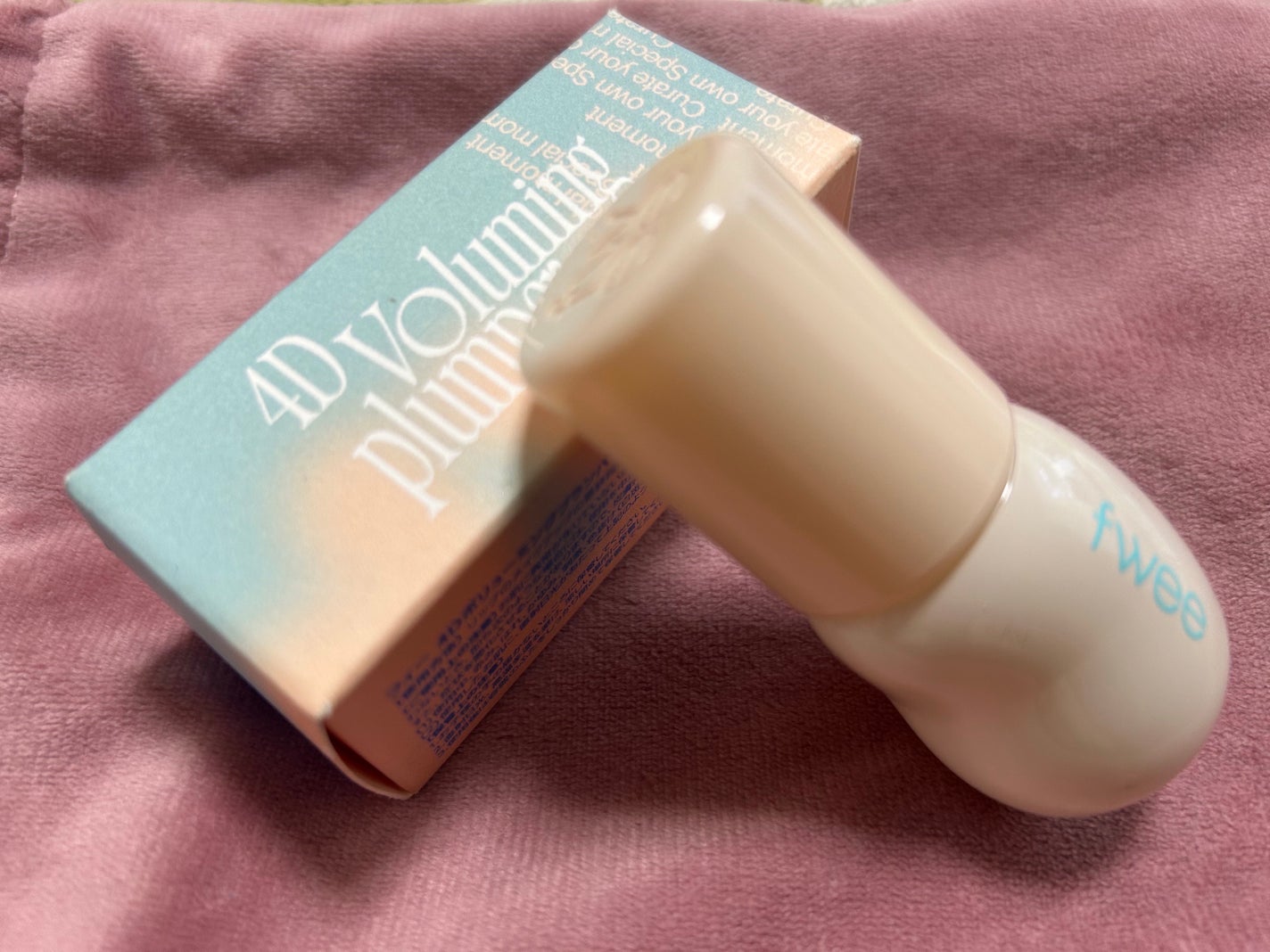 フィー 4Dボリューミングプランパー/fwee/リッププランパーを使ったクチコミ(3枚目)