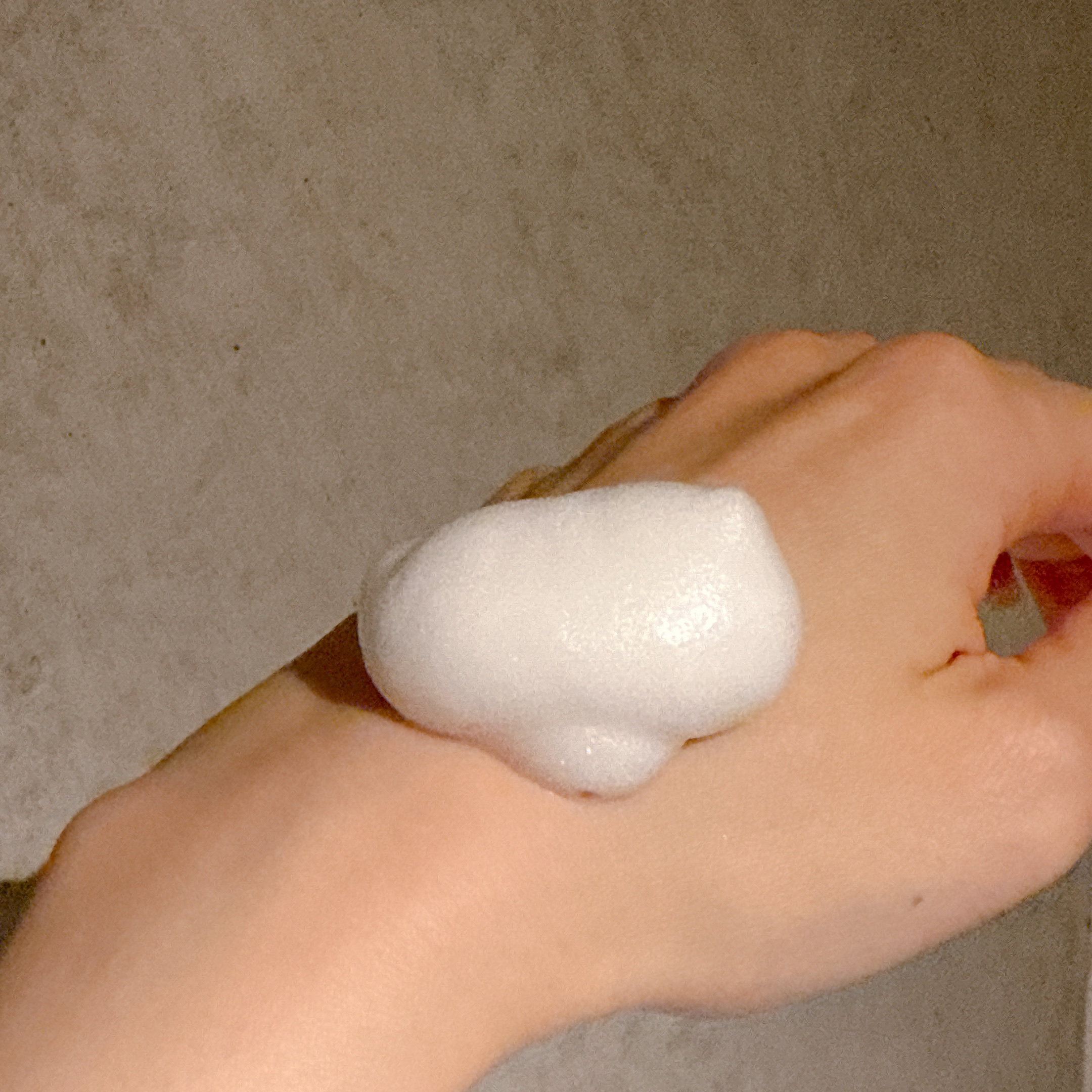 クレージュ スキンリファイニング フォーミングウォッシュ/CLAYGE/泡洗顔を使ったクチコミ（2枚目）