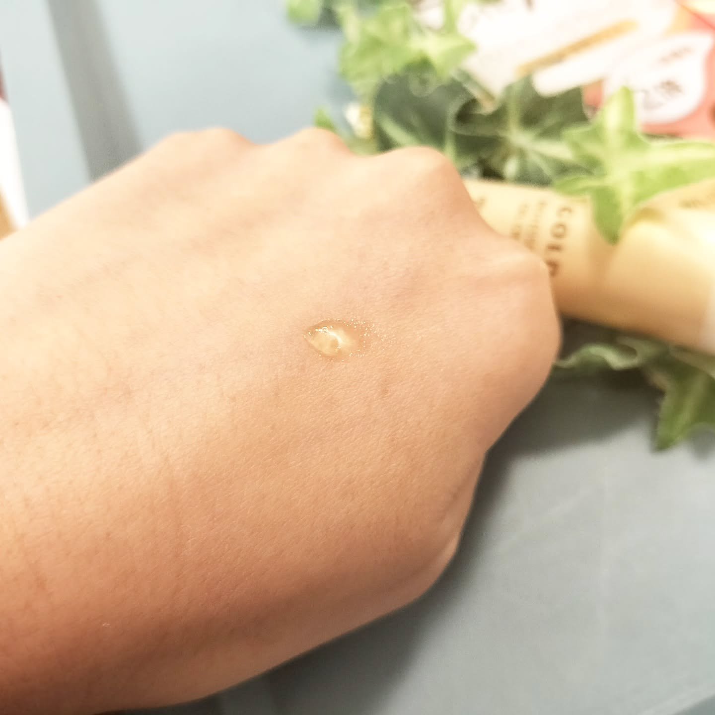 金のプラセンタ濃ハリもっちりーな/ホワイトラベル/アイケア・アイクリームを使ったクチコミ（2枚目）