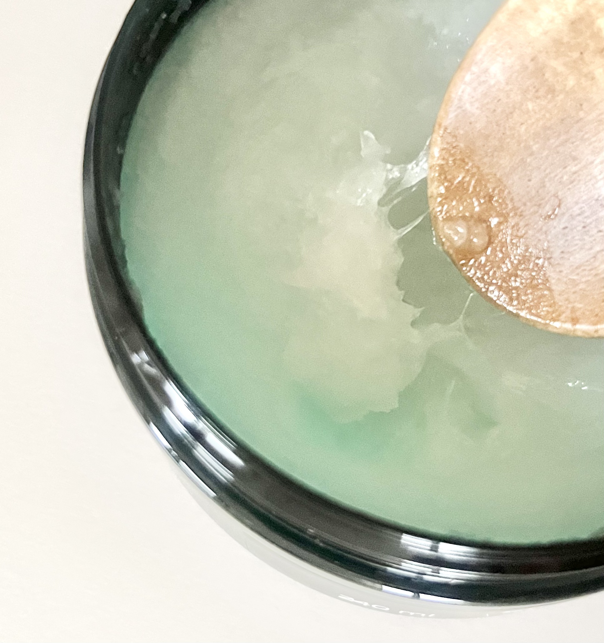 ティーツリー クリア&バランシング ヘアスクラブ/THE BODY SHOP/市販シャンプーを使ったクチコミ（3枚目）