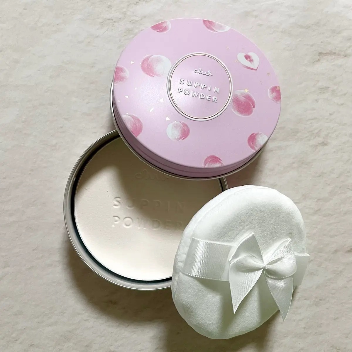 すっぴんパウダーC ピーチティの香り/クラブ/プレストパウダーを使ったクチコミ（3枚目）