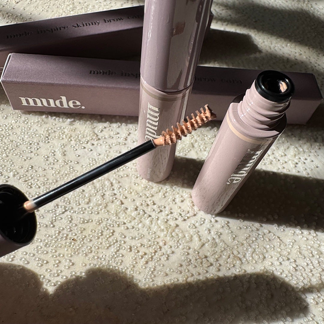 インスパイアスキニーブロウカラ/mude/眉マスカラを使ったクチコミ(4枚目)