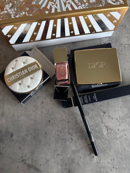 ディオールスキン フォーエヴァー グロウ ルミナイザー (ホリデー コレクション 2025 限定品)/Dior/パウダーハイライトを使ったクチコミ(2枚目)