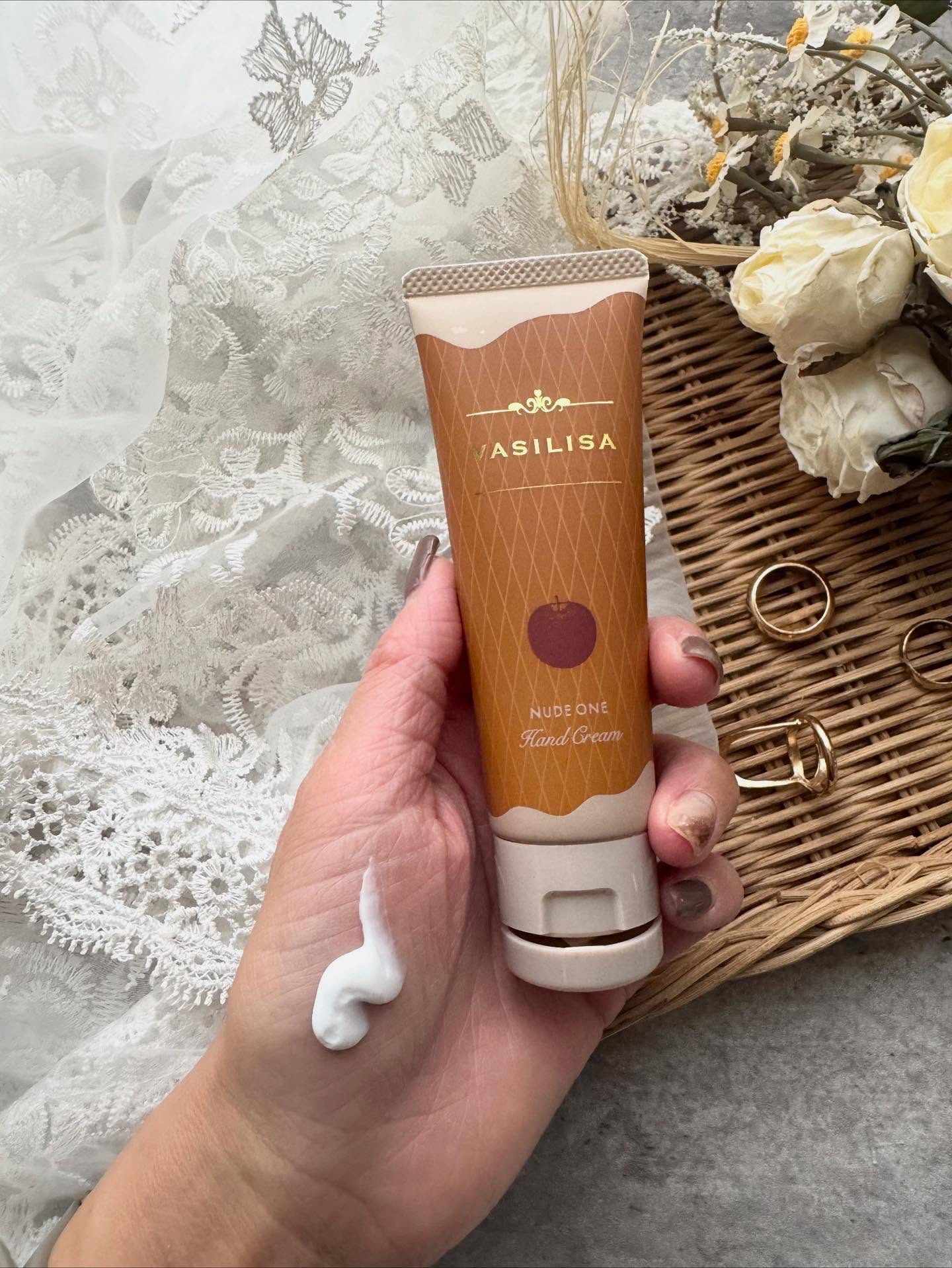 ヴァシリーサ ヌード ワン フレグランス ティント ハンドクリーム/ヴァシリーサ/ハンドクリームを使ったクチコミ（3枚目）