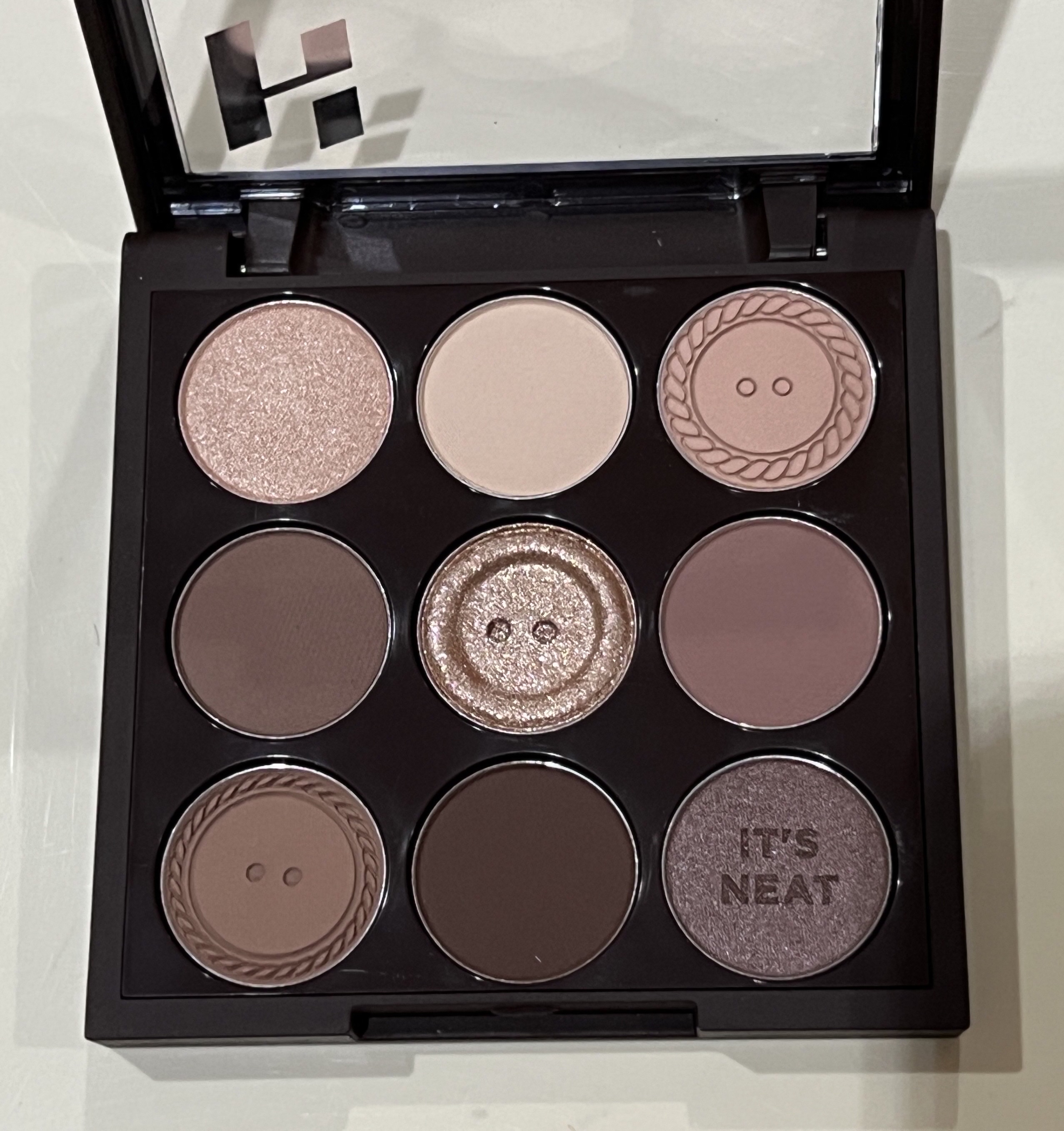 マイフェイブムードアイパレット 9カラー/HOLIKA HOLIKA/アイシャドウパレットを使ったクチコミ（1枚目）