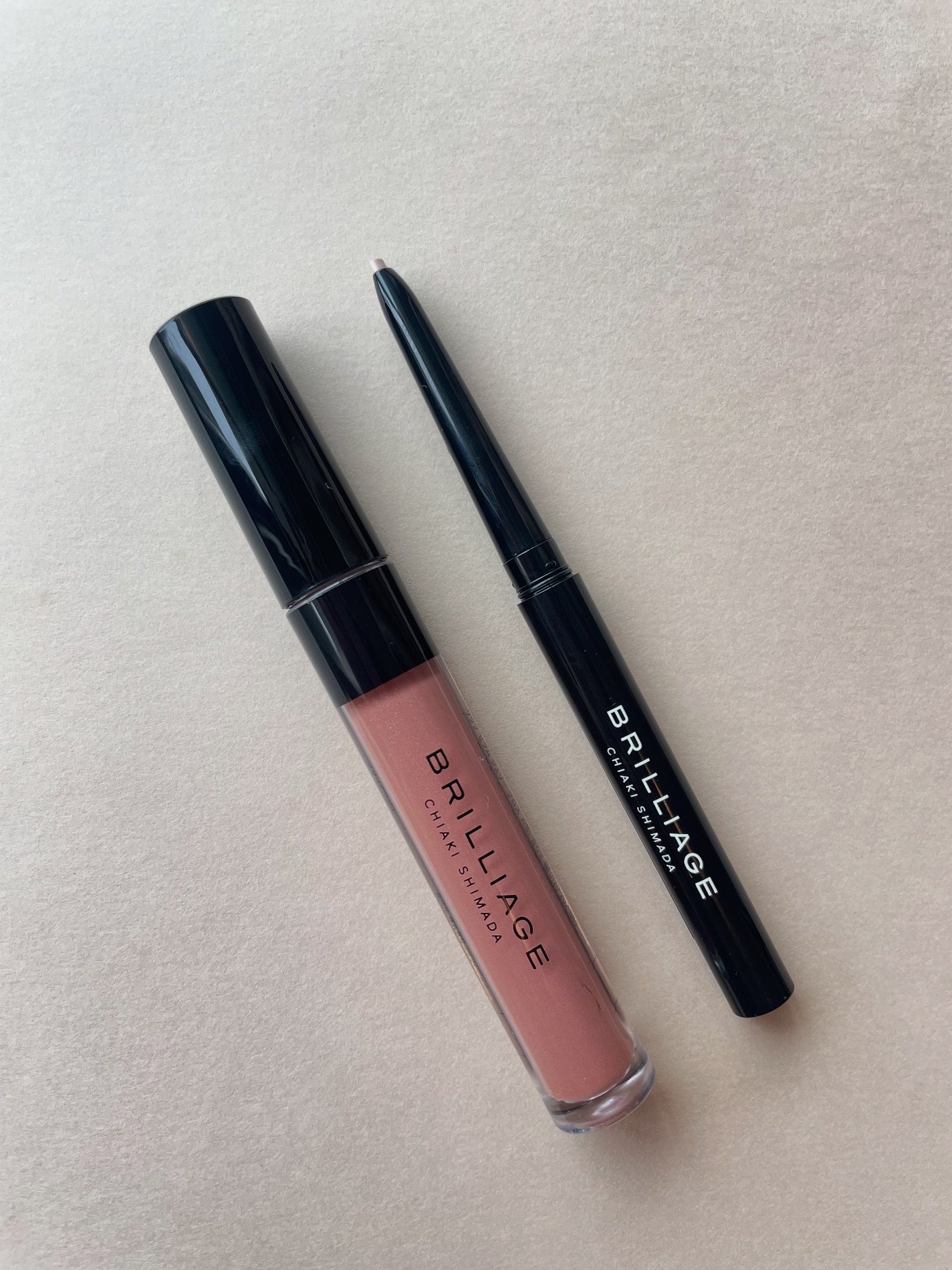 べっち on LIPS 「新作コフレコレクション“光、影、ツヤにピンクを纏う”がテーマの..」(1枚目)