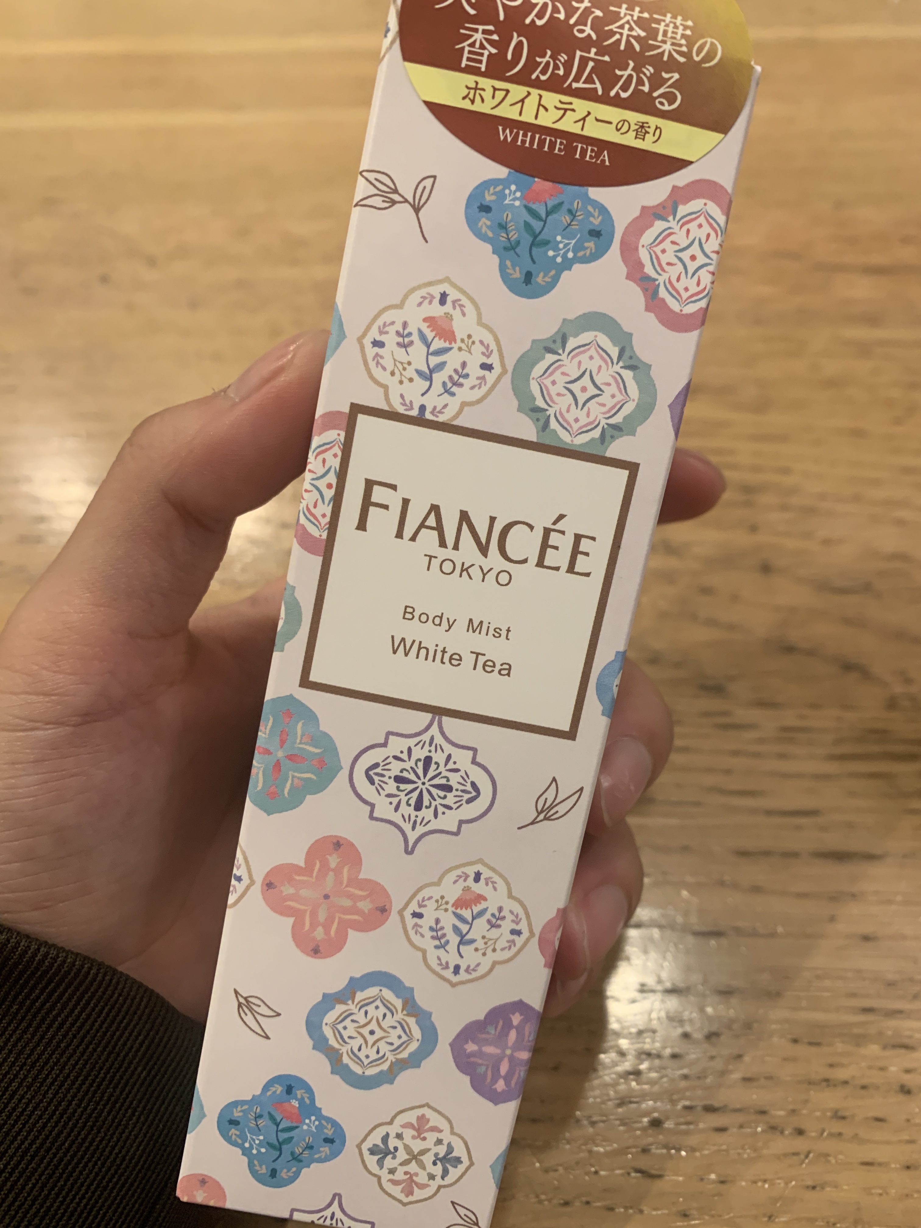 ボディミスト ホワイトティーの香り/フィアンセ/香水を使ったクチコミ（1枚目）