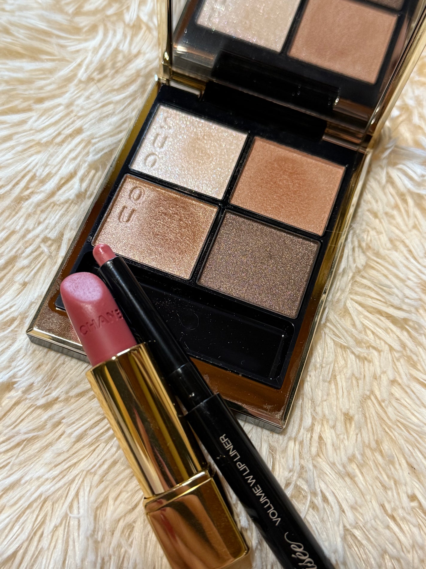 ルージュ アリュール ヴェルヴェット/CHANEL/口紅を使ったクチコミ(2枚目)