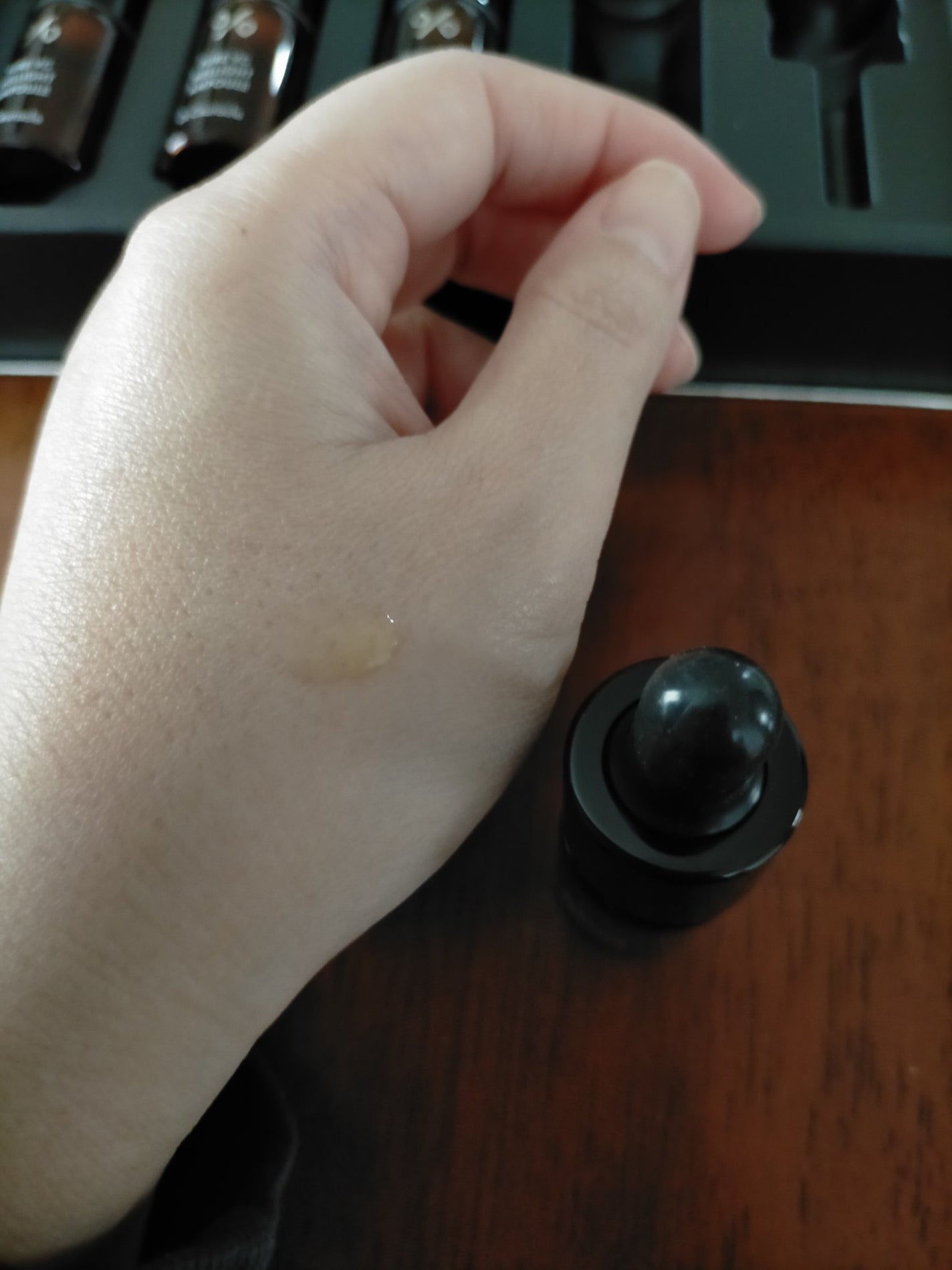 たま on LIPS 「率直なレビューをする約束で、このボックスをPicky.Japa..」(4枚目)