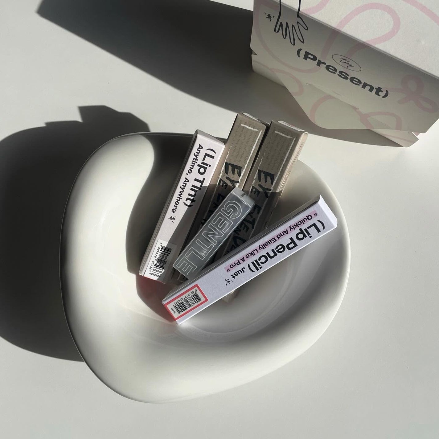 c フォロバ100 on LIPS 「.tooq📝💡🌟.とっても可愛い箱で届いたgiftingbox..」(1枚目)