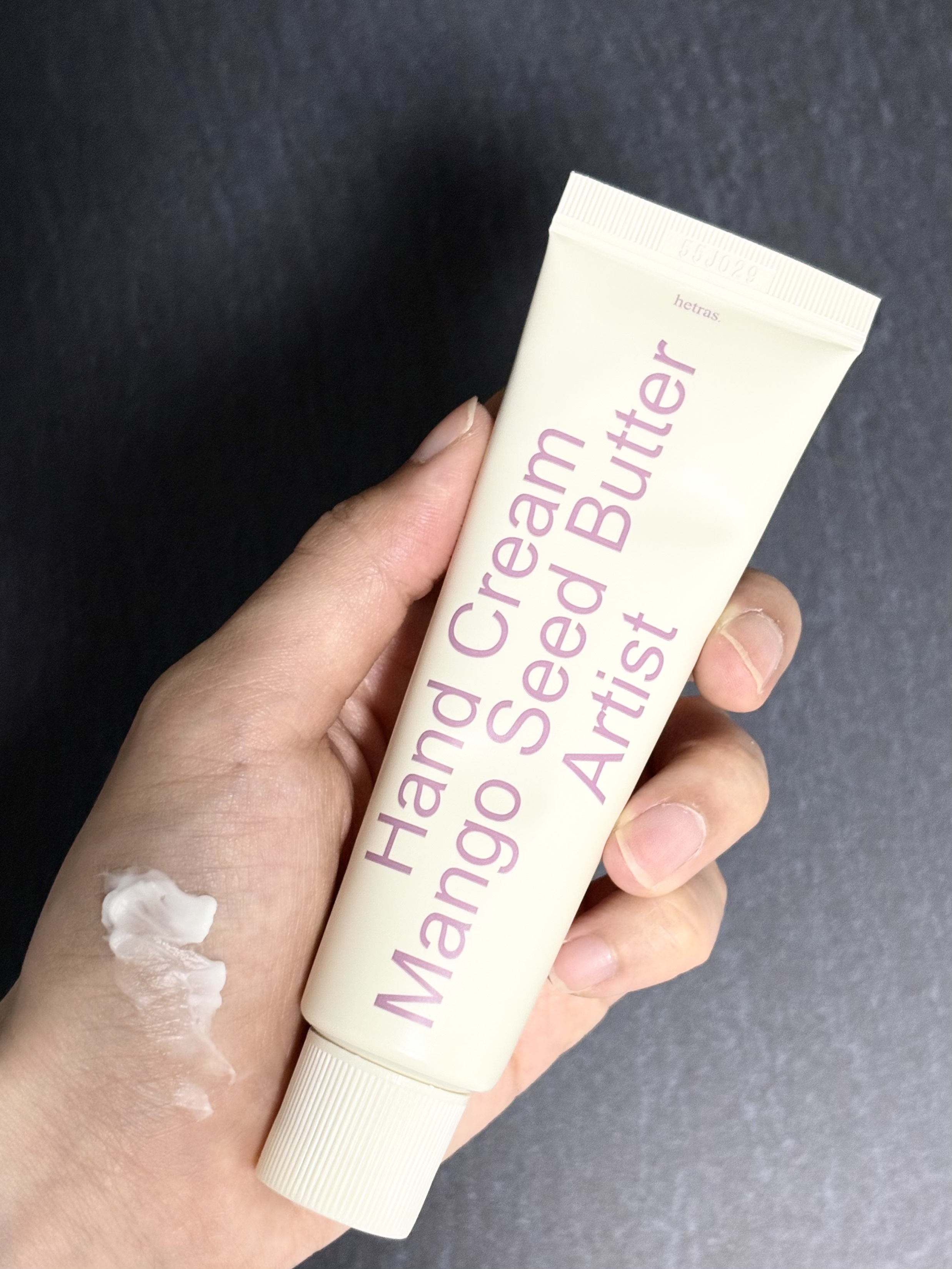 ヘトラス マンゴーシードバター パフューム ハンドクリーム/hetras/ハンドクリームを使ったクチコミ（2枚目）