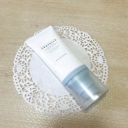 ヒアルーシカ ウォーターフィット サンセラム/SKIN1004/日焼け止めローションを使ったクチコミ(2枚目)