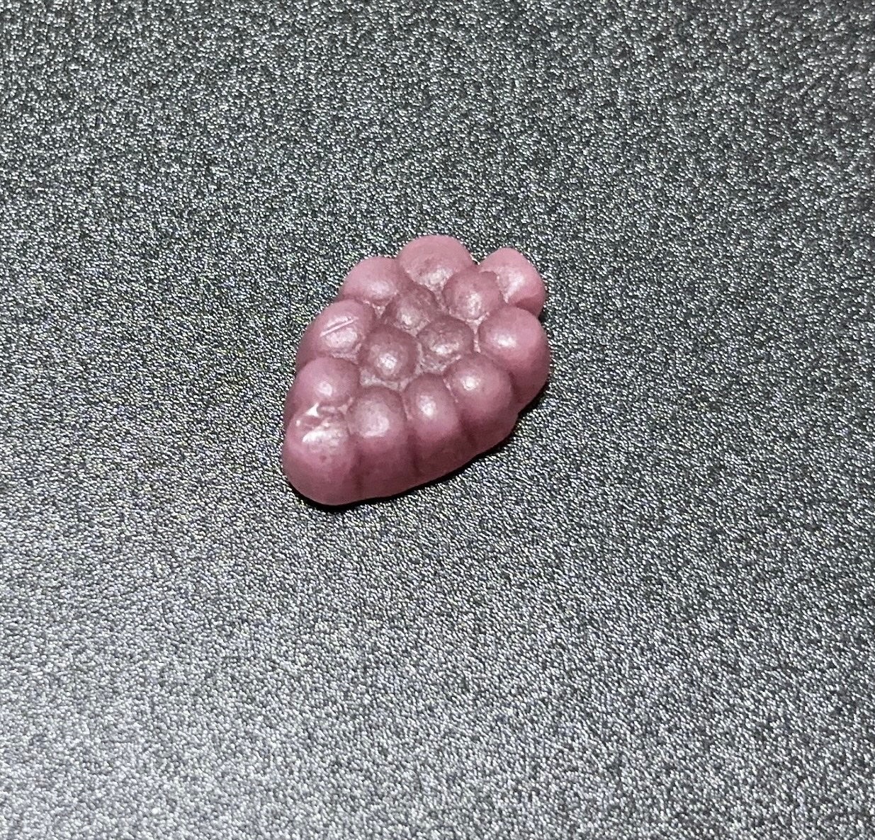 V.SNOW.B on LIPS 「☆ダブル食感 フルーツグミグレープ味 40g原材料名砂糖、グ..」(4枚目)