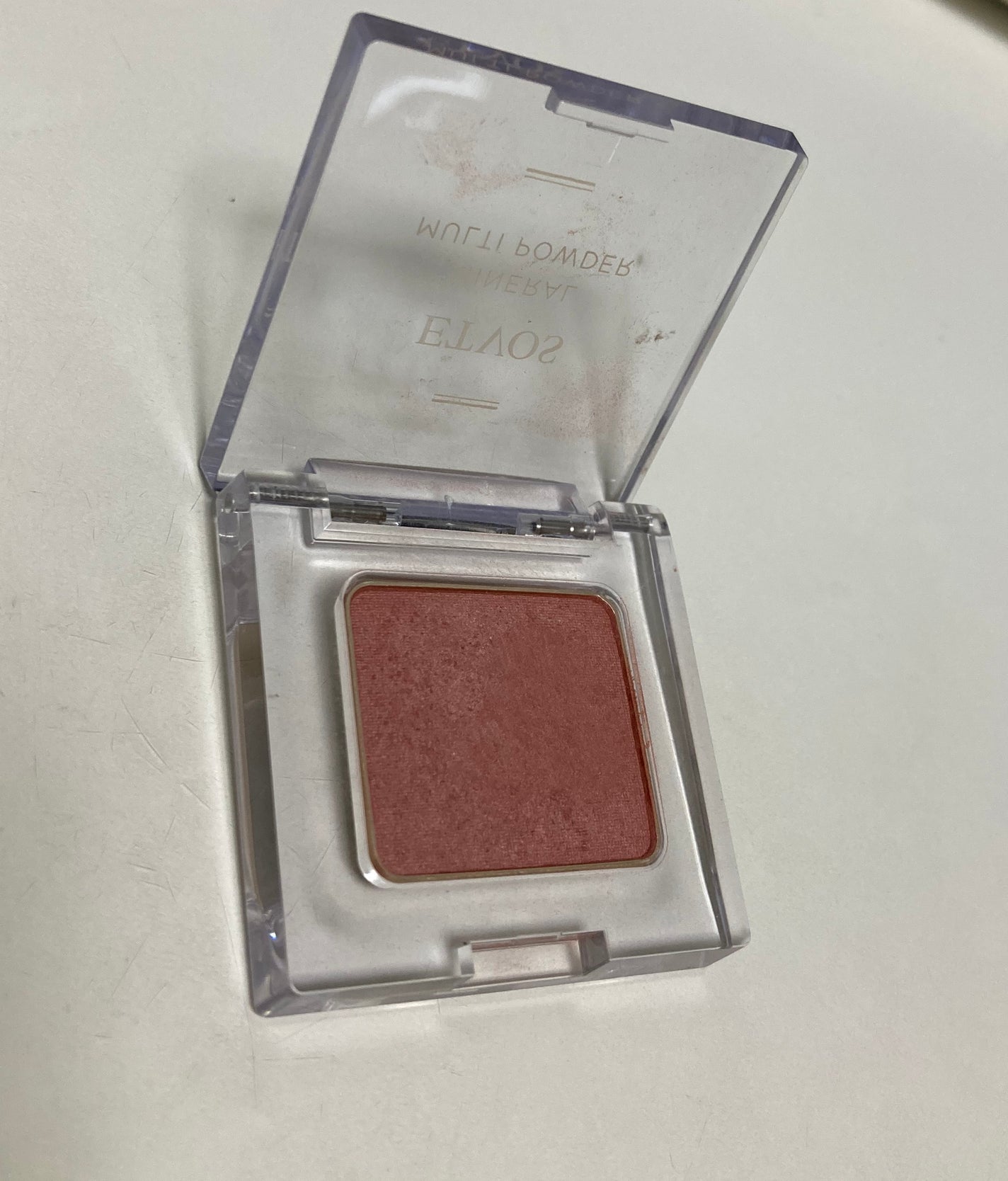 ミネラルマルチパウダー/エトヴォス/単色アイシャドウを使ったクチコミ(2枚目)