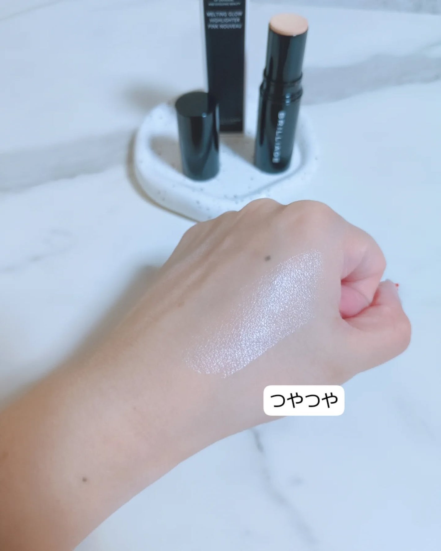 メルティング グロウ ハイライター /ブリリアージュ/スティックハイライトを使ったクチコミ(5枚目)