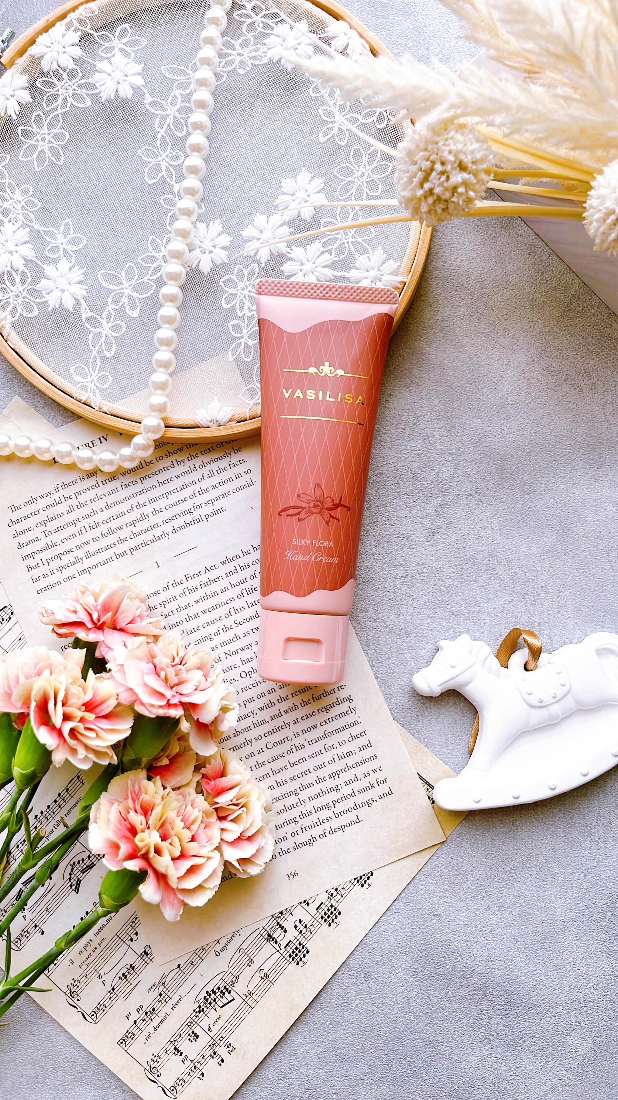 ヴァシリーサ グレイス ルージュ フレグランス ティント ハンドクリーム/ヴァシリーサ/ハンドクリームを使ったクチコミ（1枚目）