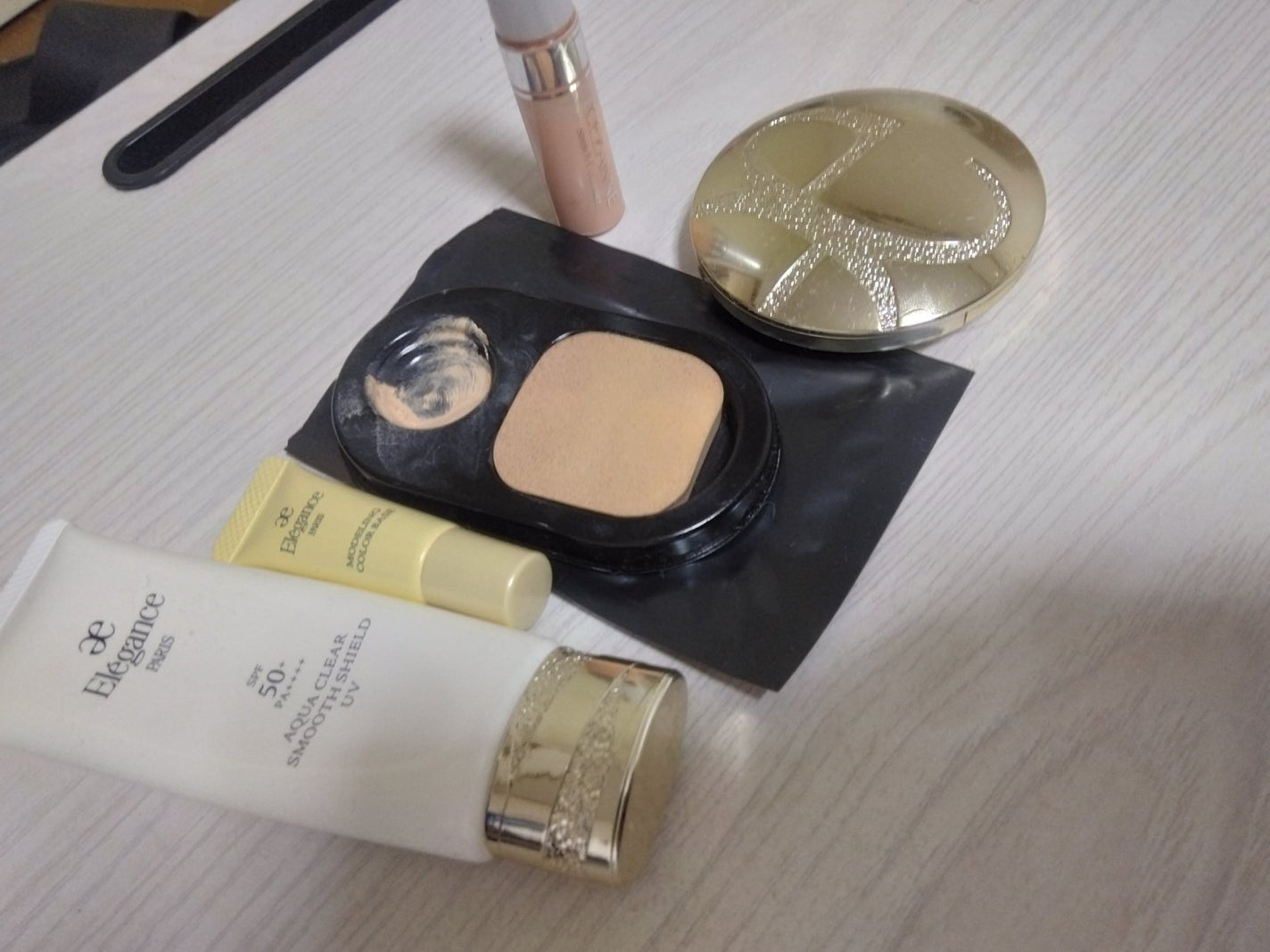 ストレッチコンシーラー/CEZANNE/リキッドコンシーラーを使ったクチコミ(1枚目)