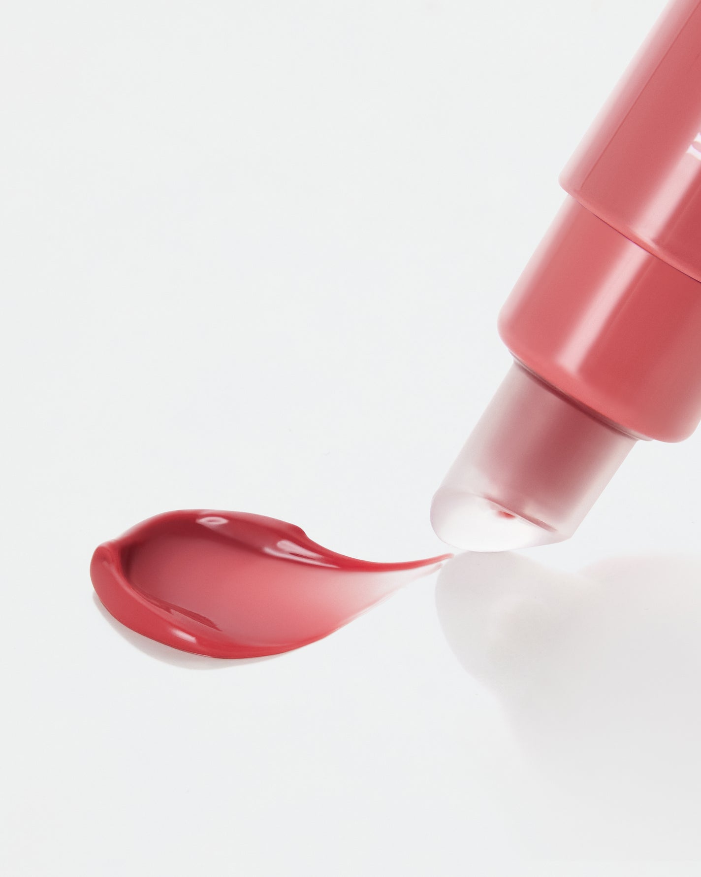 CLIOリボン付きリップを20名様にプレゼント🎀(2枚目)