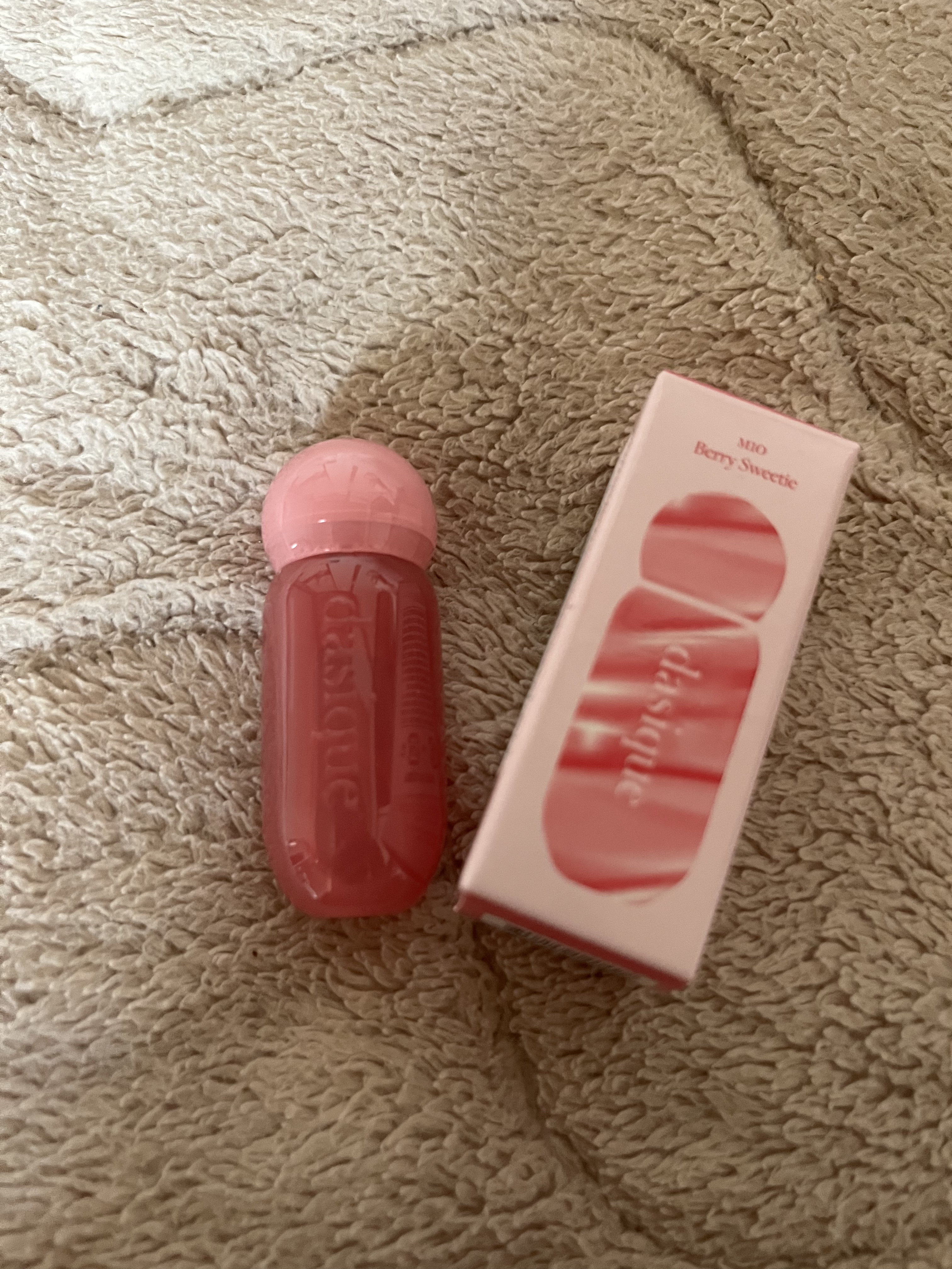 ジューシーデューイグロウティント 10 ベリースウィーティー/dasique/リップティントを使ったクチコミ（1枚目）